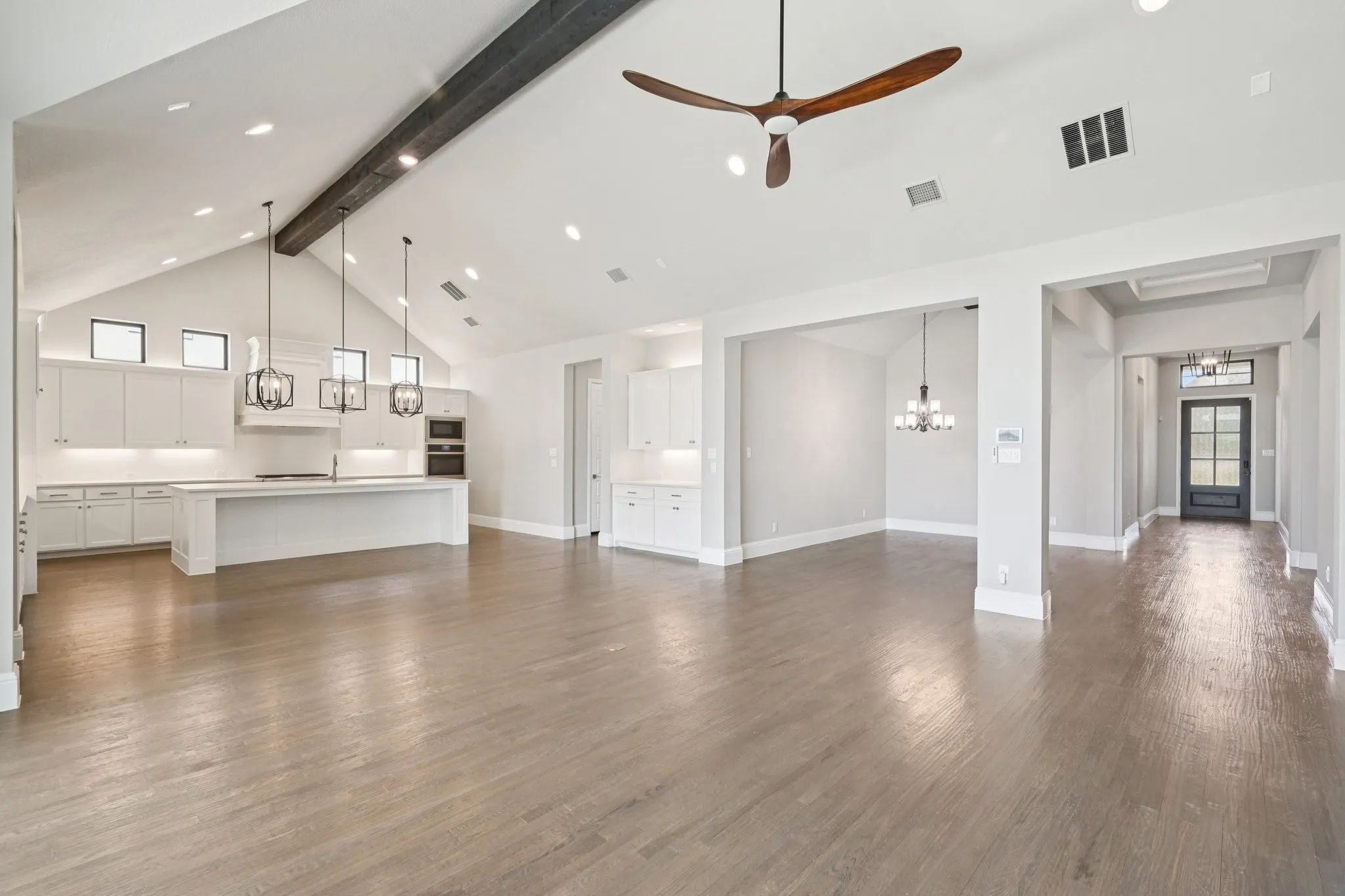 Single Family Residence For Sale in Collin County , 1641 Cottonwood Trail, Prosper, Texas 75078, 4 Bedroom, 5 Bathroom, 3 Garage spaces, 3,618 Sqft, built in 2020, Preowned, mls#21222949, Real Estate Agent in Prosper, Homes For Sale in Collin county, Homes For Sale in Prosper, Realtor in Prosper Texas, Real Estate Brokerage Independent Realty Texas, Luminita Cordes Realtor