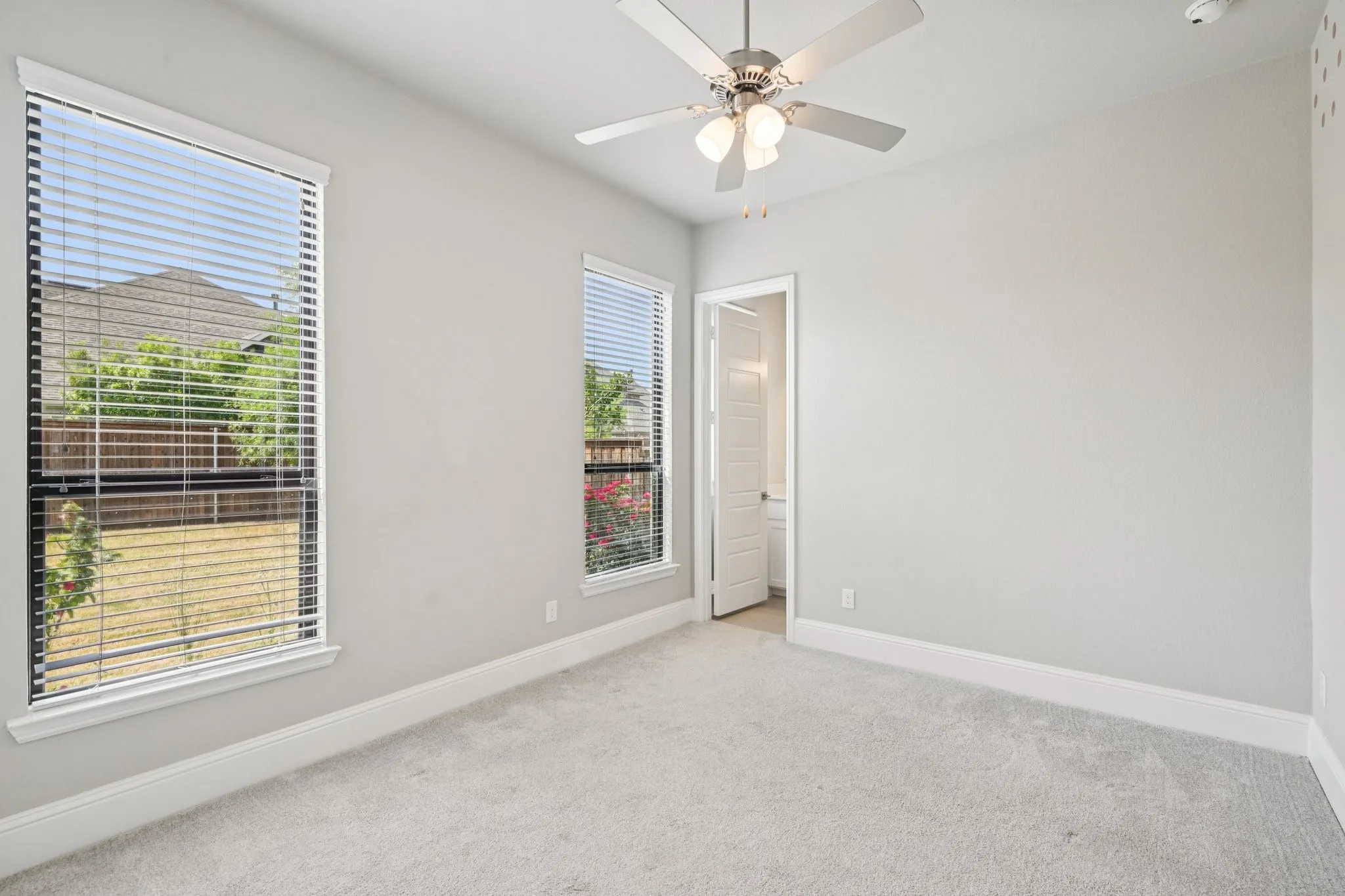 Single Family Residence For Sale in Collin County , 1641 Cottonwood Trail, Prosper, Texas 75078, 4 Bedroom, 5 Bathroom, 3 Garage spaces, 3,618 Sqft, built in 2020, Preowned, mls#21222949, Real Estate Agent in Prosper, Homes For Sale in Collin county, Homes For Sale in Prosper, Realtor in Prosper Texas, Real Estate Brokerage Independent Realty Texas, Luminita Cordes Realtor