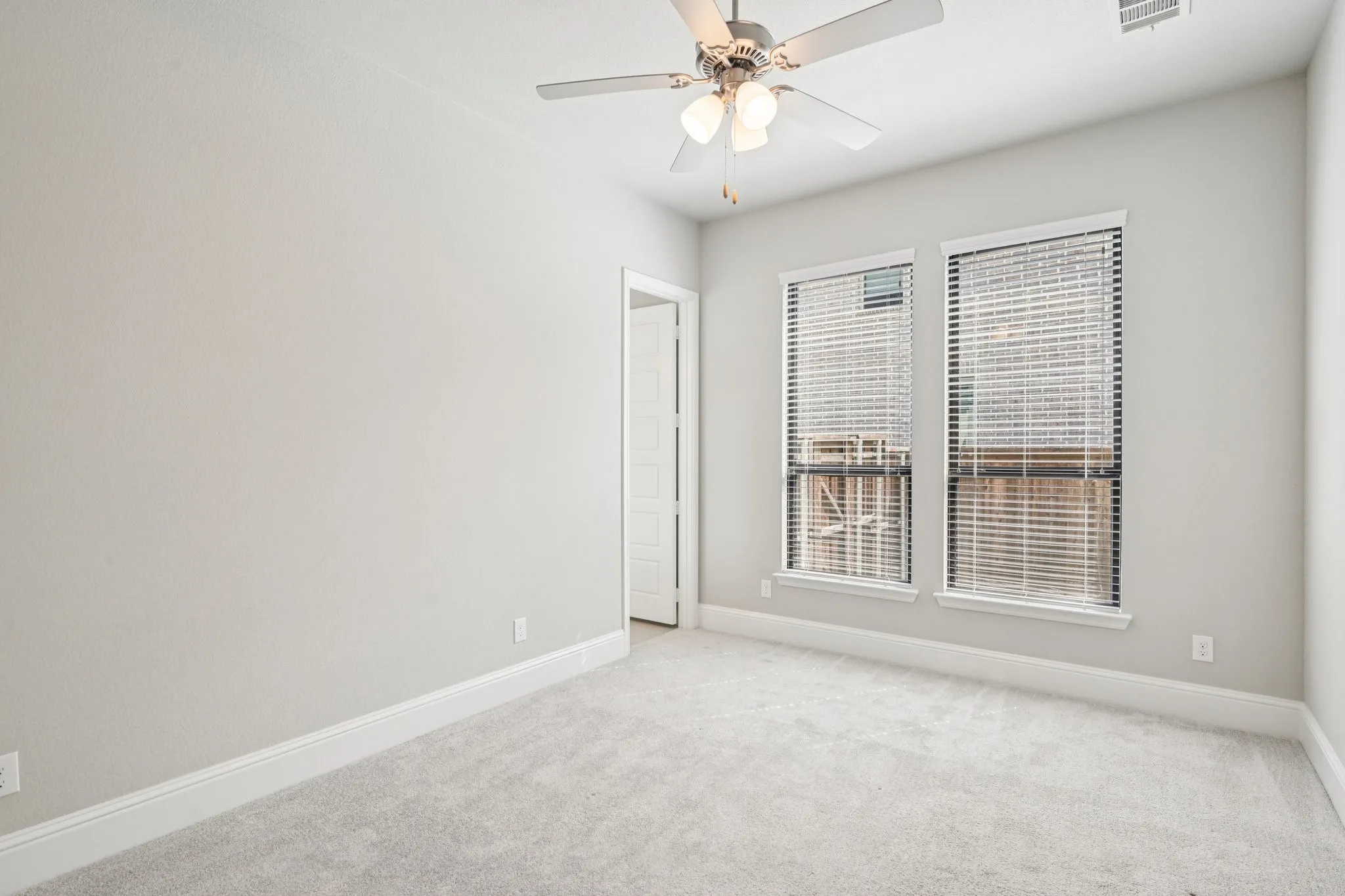 Single Family Residence For Sale in Collin County , 1641 Cottonwood Trail, Prosper, Texas 75078, 4 Bedroom, 5 Bathroom, 3 Garage spaces, 3,618 Sqft, built in 2020, Preowned, mls#21222949, Real Estate Agent in Prosper, Homes For Sale in Collin county, Homes For Sale in Prosper, Realtor in Prosper Texas, Real Estate Brokerage Independent Realty Texas, Luminita Cordes Realtor