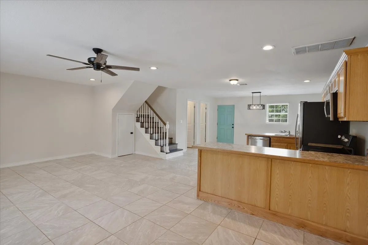 Duplex For Sale in Grayson County , 216 & 218 E Cherry Street, Sherman, Texas 75090, 6 Bedroom, 4 Bathroom, Garage spaces, 0 Sqft, built in 2018, Preowned, mls#21227278, Real Estate Agent in Sherman, Homes For Sale in Grayson county, Homes For Sale in Sherman, Realtor in Sherman Texas, Real Estate Brokerage Independent Realty Texas, Luminita Cordes Realtor