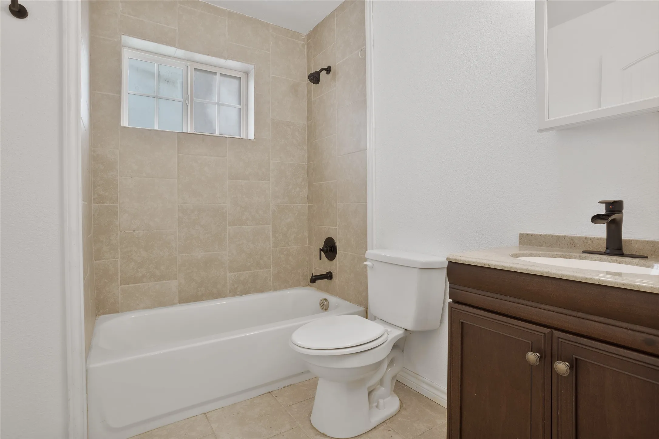 Duplex For Sale in Grayson County , 216 & 218 E Cherry Street, Sherman, Texas 75090, 6 Bedroom, 4 Bathroom, Garage spaces, 0 Sqft, built in 2018, Preowned, mls#21227278, Real Estate Agent in Sherman, Homes For Sale in Grayson county, Homes For Sale in Sherman, Realtor in Sherman Texas, Real Estate Brokerage Independent Realty Texas, Luminita Cordes Realtor