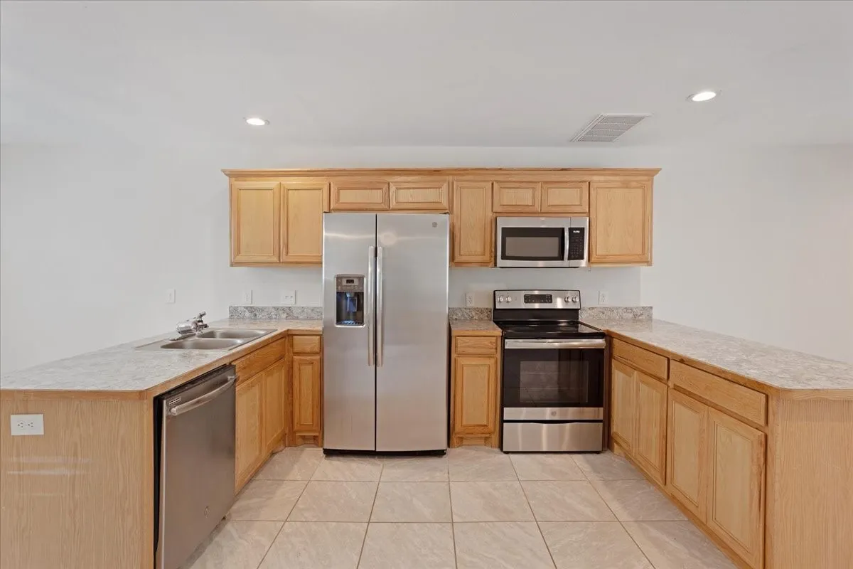 Duplex For Sale in Grayson County , 216 & 218 E Cherry Street, Sherman, Texas 75090, 6 Bedroom, 4 Bathroom, Garage spaces, 0 Sqft, built in 2018, Preowned, mls#21227278, Real Estate Agent in Sherman, Homes For Sale in Grayson county, Homes For Sale in Sherman, Realtor in Sherman Texas, Real Estate Brokerage Independent Realty Texas, Luminita Cordes Realtor