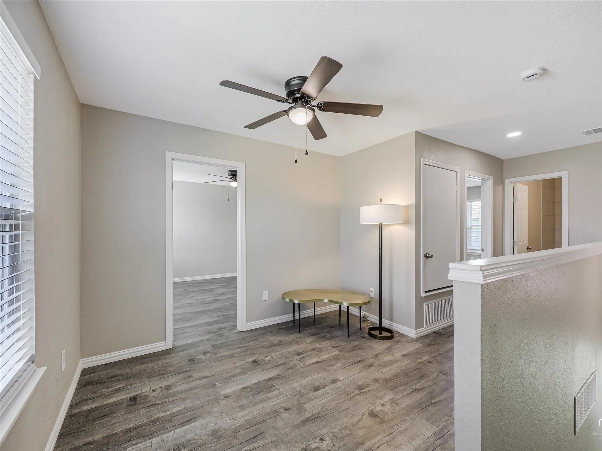 Single Family Residence For Sale in Denton County , 316 Spurlock Drive, Krum, Texas 76249, 3 Bedroom, 3 Bathroom, 2 Garage spaces, 1,913 Sqft, built in 2005, Preowned, mls#21226285, Real Estate Agent in Krum, Homes For Sale in Denton county, Homes For Sale in Krum, Realtor in Krum Texas, Real Estate Brokerage Independent Realty Texas, Luminita Cordes Realtor