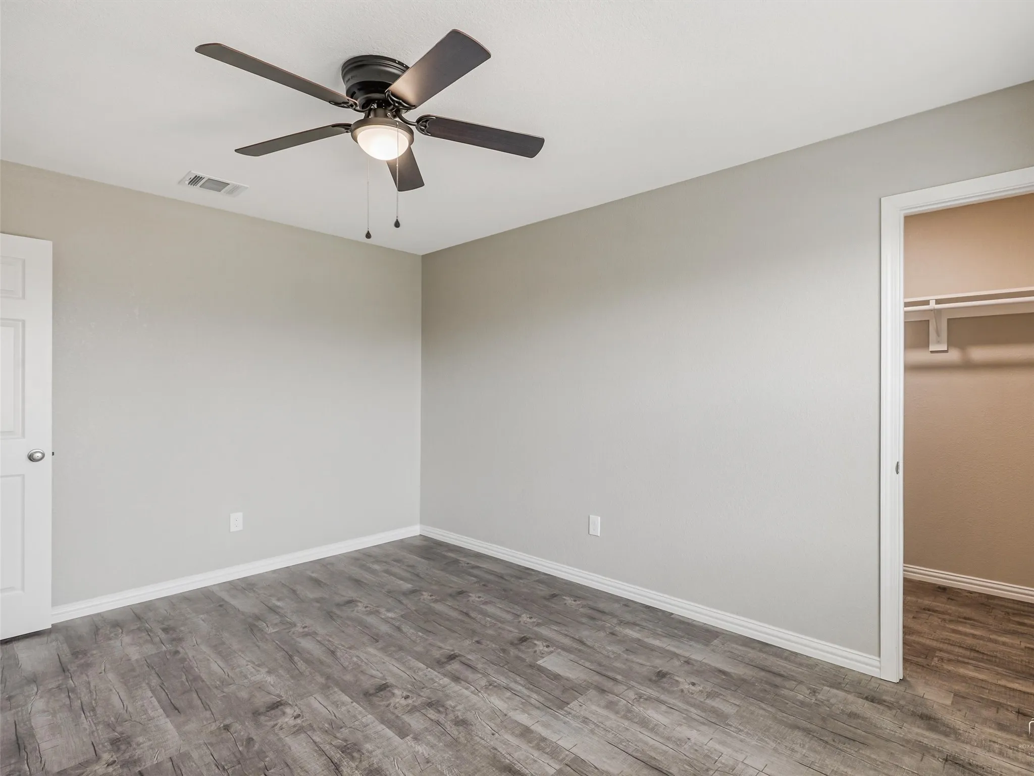 Single Family Residence For Sale in Denton County , 316 Spurlock Drive, Krum, Texas 76249, 3 Bedroom, 3 Bathroom, 2 Garage spaces, 1,913 Sqft, built in 2005, Preowned, mls#21226285, Real Estate Agent in Krum, Homes For Sale in Denton county, Homes For Sale in Krum, Realtor in Krum Texas, Real Estate Brokerage Independent Realty Texas, Luminita Cordes Realtor