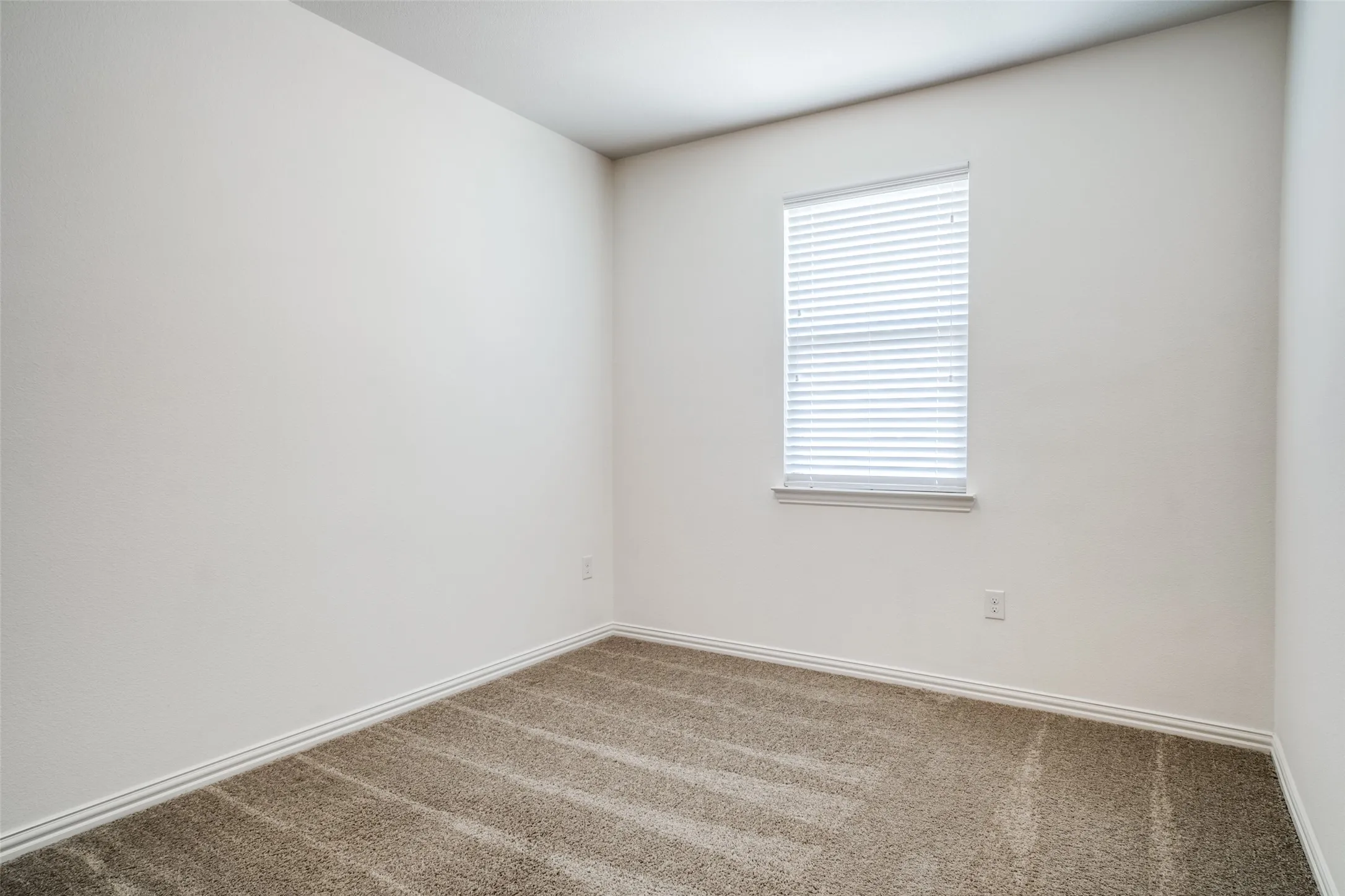 Townhouse For Rent in Collin County , 7417 Chief Spotted Tail Drive, Mc Kinney, Texas 75070, 3 Bedroom, 3 Bathroom, 2 Garage spaces, 1,695 Sqft, built in 2016, Preowned, mls#21227428, Real Estate Agent in Mc Kinney, Homes For Rent in Collin county, Homes For Rent in Mc Kinney, Realtor in Mc Kinney Texas, Real Estate Brokerage Independent Realty Texas, Luminita Cordes Realtor