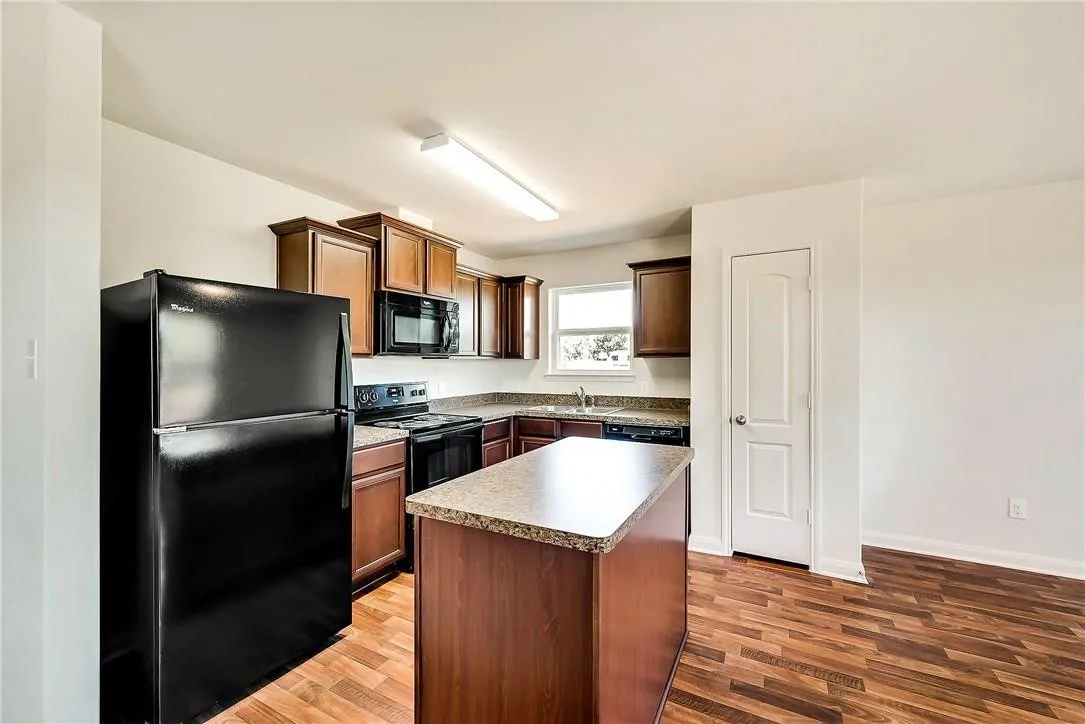 Single Family Residence For Rent in Grayson County , 1810 Clegg Street, Howe, Texas 75459, 4 Bedroom, 2 Bathroom, 2 Garage spaces, 1,658 Sqft, built in 2016, Preowned, mls#21227436, Real Estate Agent in Howe, Homes For Rent in Grayson county, Homes For Rent in Howe, Realtor in Howe Texas, Real Estate Brokerage Independent Realty Texas, Luminita Cordes Realtor