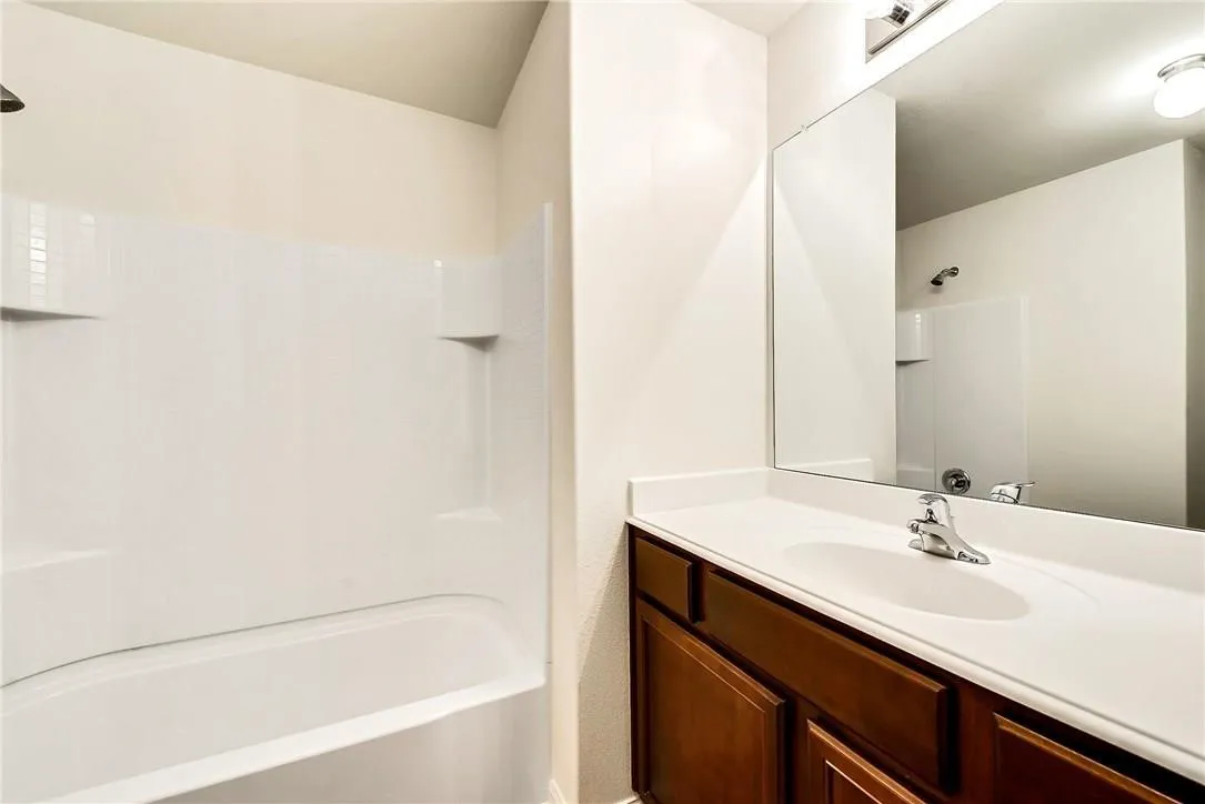 Single Family Residence For Rent in Grayson County , 1810 Clegg Street, Howe, Texas 75459, 4 Bedroom, 2 Bathroom, 2 Garage spaces, 1,658 Sqft, built in 2016, Preowned, mls#21227436, Real Estate Agent in Howe, Homes For Rent in Grayson county, Homes For Rent in Howe, Realtor in Howe Texas, Real Estate Brokerage Independent Realty Texas, Luminita Cordes Realtor