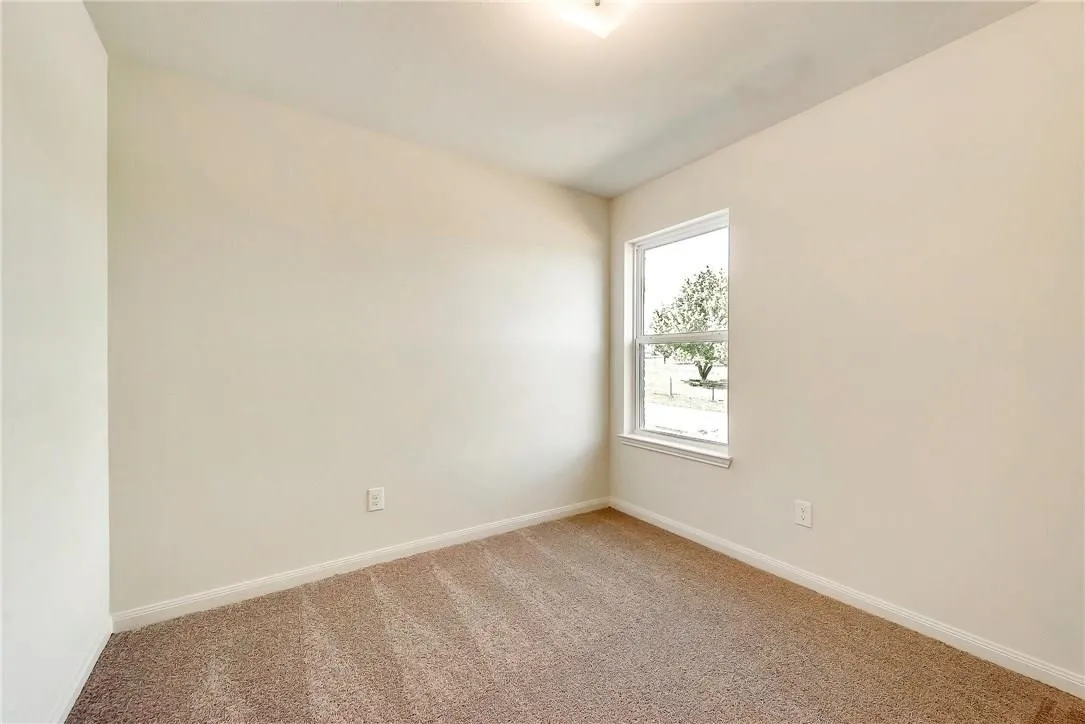 Single Family Residence For Rent in Grayson County , 1810 Clegg Street, Howe, Texas 75459, 4 Bedroom, 2 Bathroom, 2 Garage spaces, 1,658 Sqft, built in 2016, Preowned, mls#21227436, Real Estate Agent in Howe, Homes For Rent in Grayson county, Homes For Rent in Howe, Realtor in Howe Texas, Real Estate Brokerage Independent Realty Texas, Luminita Cordes Realtor