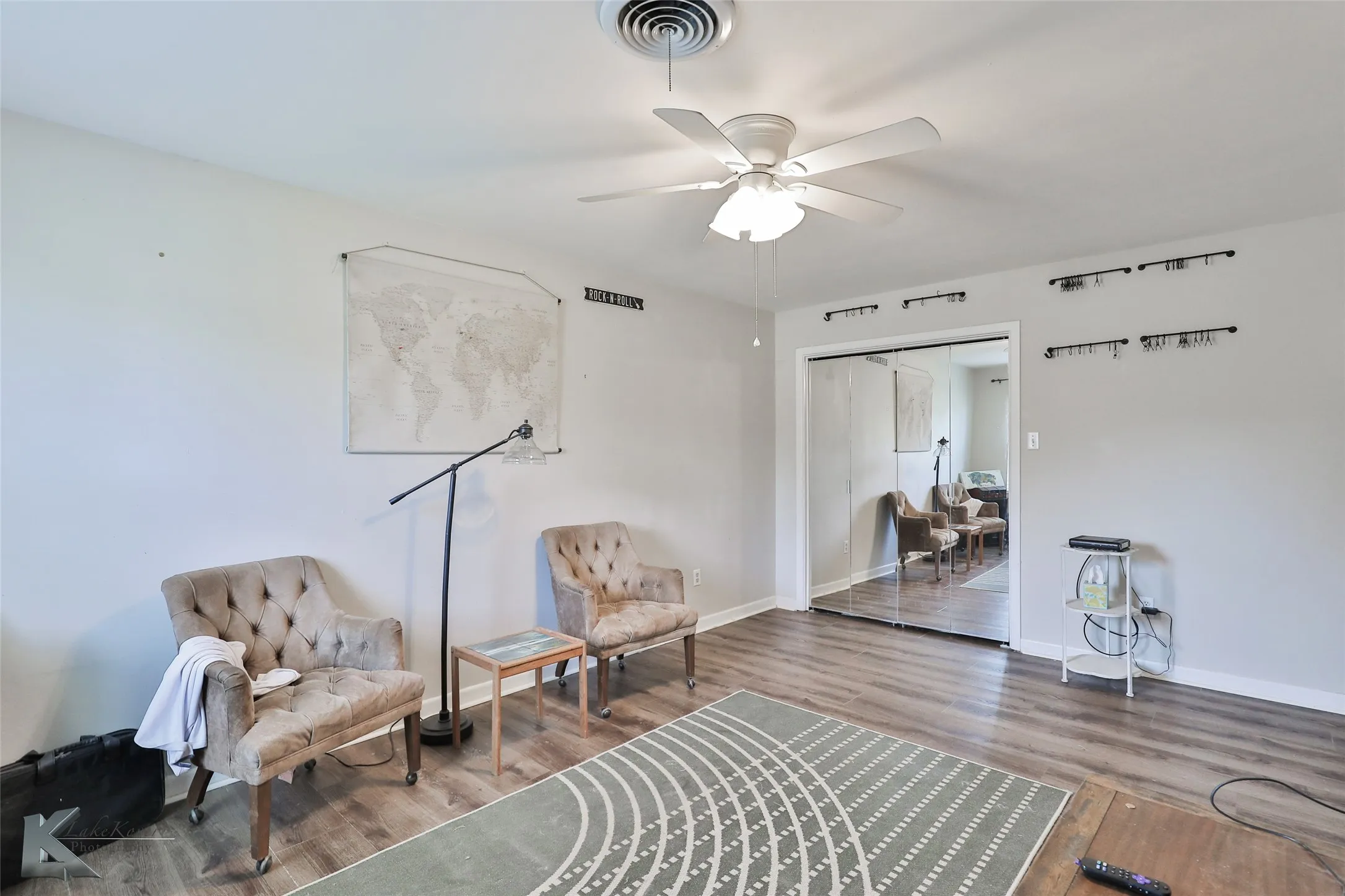 Single Family Residence For Sale in Taylor County , 801 Piedmont Drive, Abilene, Texas 79601, 4 Bedroom, 2 Bathroom, 2 Garage spaces, 2,776 Sqft, built in 1973, Preowned, mls#21220120, Real Estate Agent in Abilene, Homes For Sale in Taylor county, Homes For Sale in Abilene, Realtor in Abilene Texas, Real Estate Brokerage Independent Realty Texas, Luminita Cordes Realtor