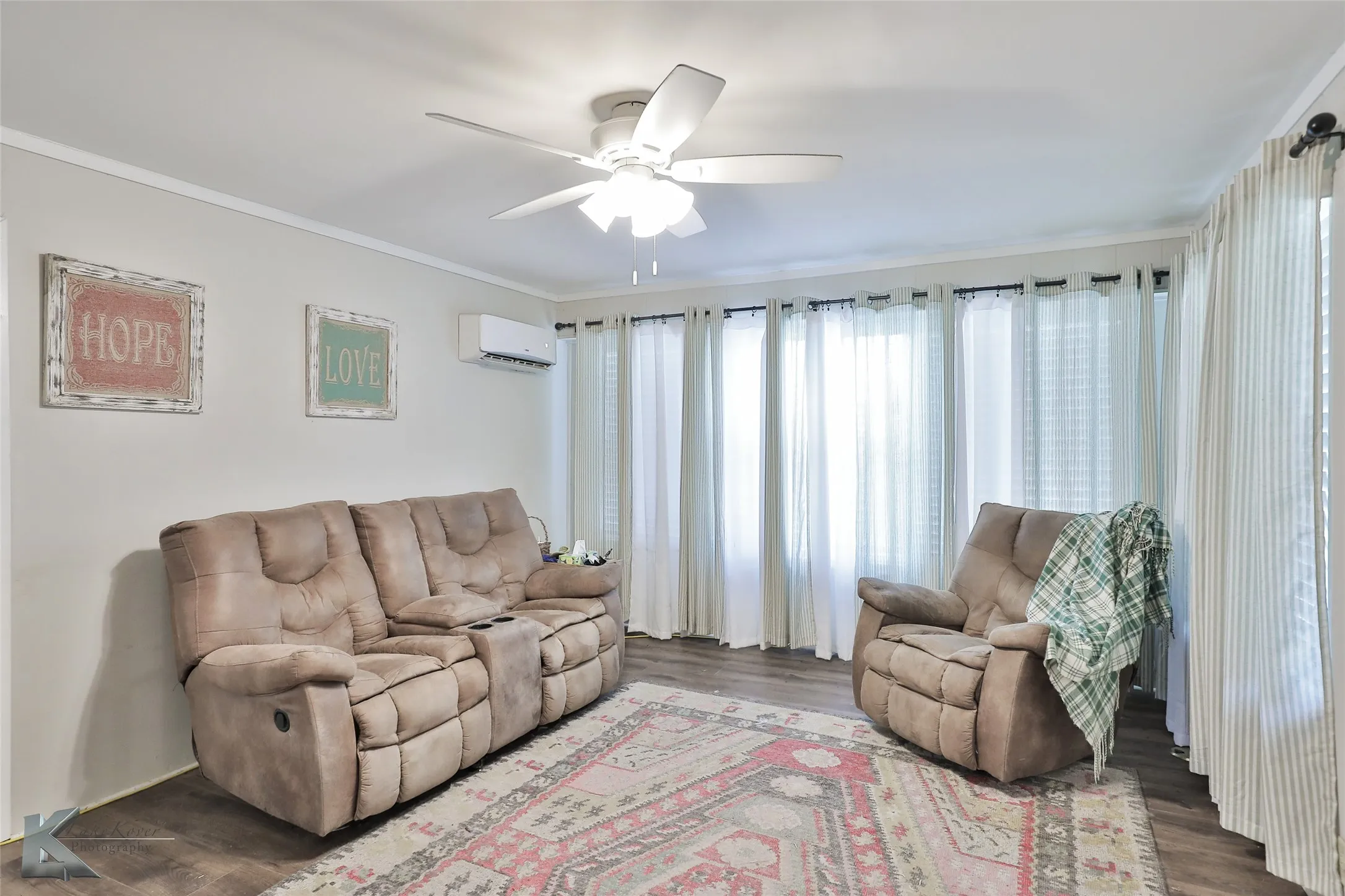 Single Family Residence For Sale in Taylor County , 801 Piedmont Drive, Abilene, Texas 79601, 4 Bedroom, 2 Bathroom, 2 Garage spaces, 2,776 Sqft, built in 1973, Preowned, mls#21220120, Real Estate Agent in Abilene, Homes For Sale in Taylor county, Homes For Sale in Abilene, Realtor in Abilene Texas, Real Estate Brokerage Independent Realty Texas, Luminita Cordes Realtor