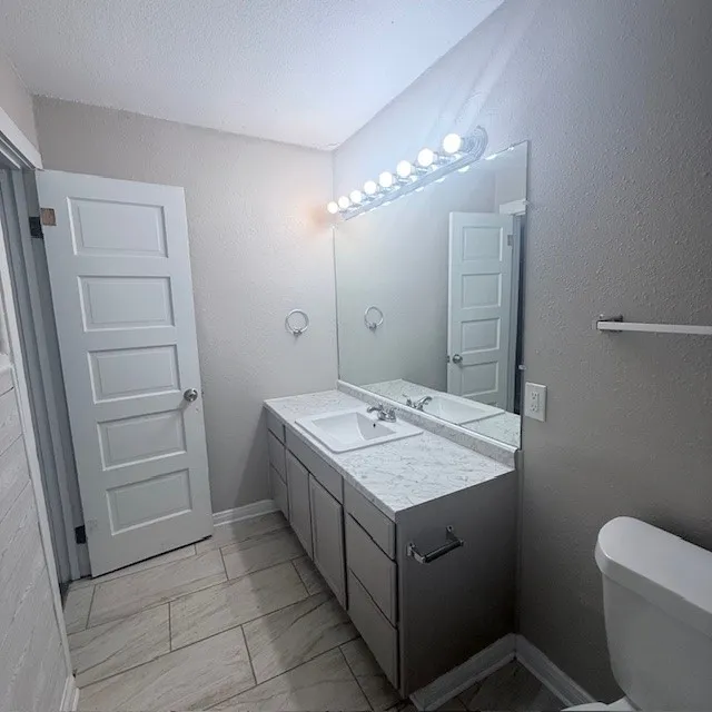 Single Family Residence For Sale in Mc Lennan County , 2621 Old Marlin, Waco, Texas 76705, 4 Bedroom, 2 Bathroom, Garage spaces, 1,696 Sqft, built in 1950, mls#21227461, Real Estate Agent in Waco, Homes For Sale in Mc Lennan county, Homes For Sale in Waco, Realtor in Waco Texas, Real Estate Brokerage Independent Realty Texas, Luminita Cordes Realtor