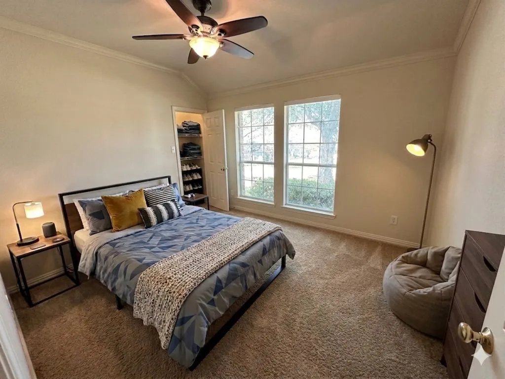 Single Family Residence For Sale in Rockwall County , 2185 Clubview Drive, Rockwall, Texas 75087, 3 Bedroom, 3 Bathroom, 2 Garage spaces, 3,083 Sqft, built in 2001, Preowned, mls#21227145, Real Estate Agent in Rockwall, Homes For Sale in Rockwall county, Homes For Sale in Rockwall, Realtor in Rockwall Texas, Real Estate Brokerage Independent Realty Texas, Luminita Cordes Realtor