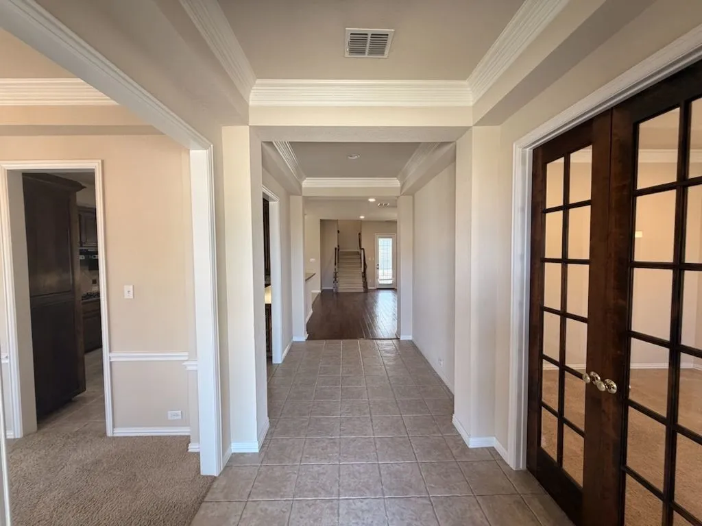 Single Family Residence For Sale in Rockwall County , 2185 Clubview Drive, Rockwall, Texas 75087, 3 Bedroom, 3 Bathroom, 2 Garage spaces, 3,083 Sqft, built in 2001, Preowned, mls#21227145, Real Estate Agent in Rockwall, Homes For Sale in Rockwall county, Homes For Sale in Rockwall, Realtor in Rockwall Texas, Real Estate Brokerage Independent Realty Texas, Luminita Cordes Realtor