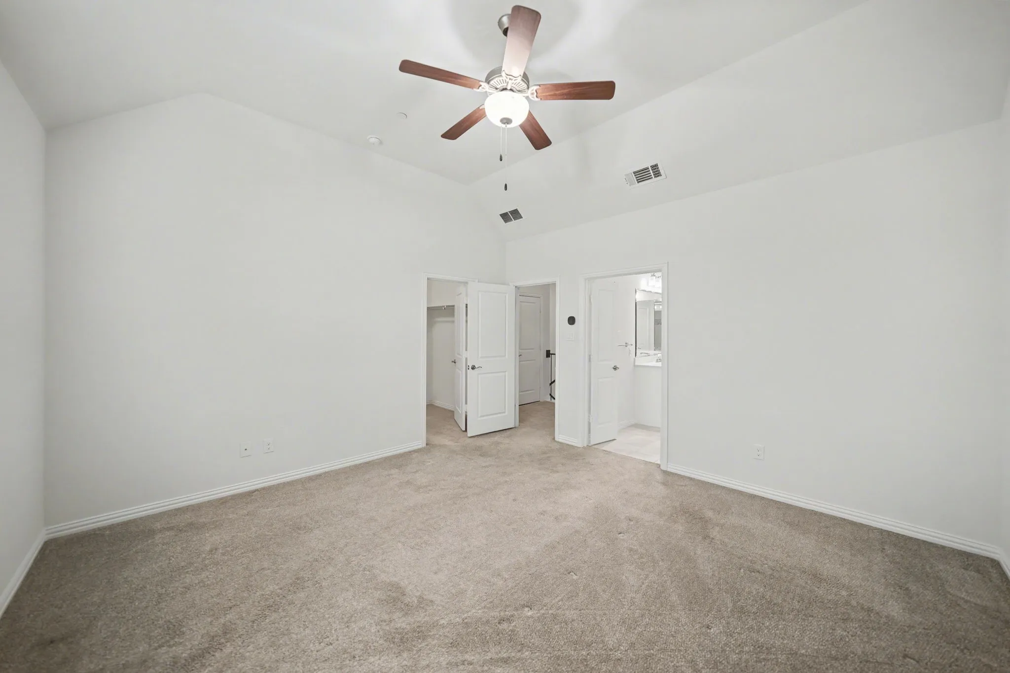 Townhouse For Sale in Collin County , 7212 Huckleberry Drive, Mc Kinney, Texas 75070, 2 Bedroom, 3 Bathroom, 2 Garage spaces, 1,527 Sqft, built in 2017, Preowned, mls#21227196, Real Estate Agent in Mc Kinney, Homes For Sale in Collin county, Homes For Sale in Mc Kinney, Realtor in Mc Kinney Texas, Real Estate Brokerage Independent Realty Texas, Luminita Cordes Realtor