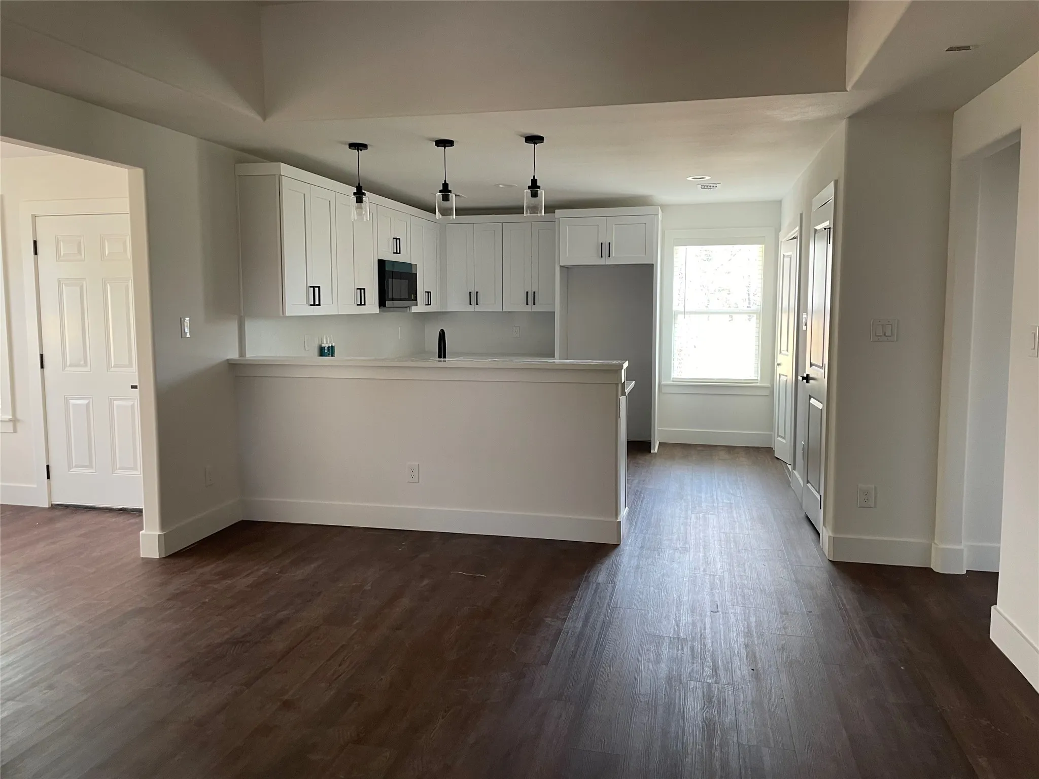 Single Family Residence For Sale in Dallas County , 3524 HAMILTON Avenue, Dallas, Texas 75210, 4 Bedroom, 2 Bathroom, 1 Garage spaces, 1,847 Sqft, built in 2025, Price $285,000, mls#21227583, Real Estate Agent in Dallas, Homes For Sale in Dallas county, Homes For Sale in Dallas, Realtor in Dallas Texas, Real Estate Brokerage Independent Realty Texas, Luminita Cordes Realtor