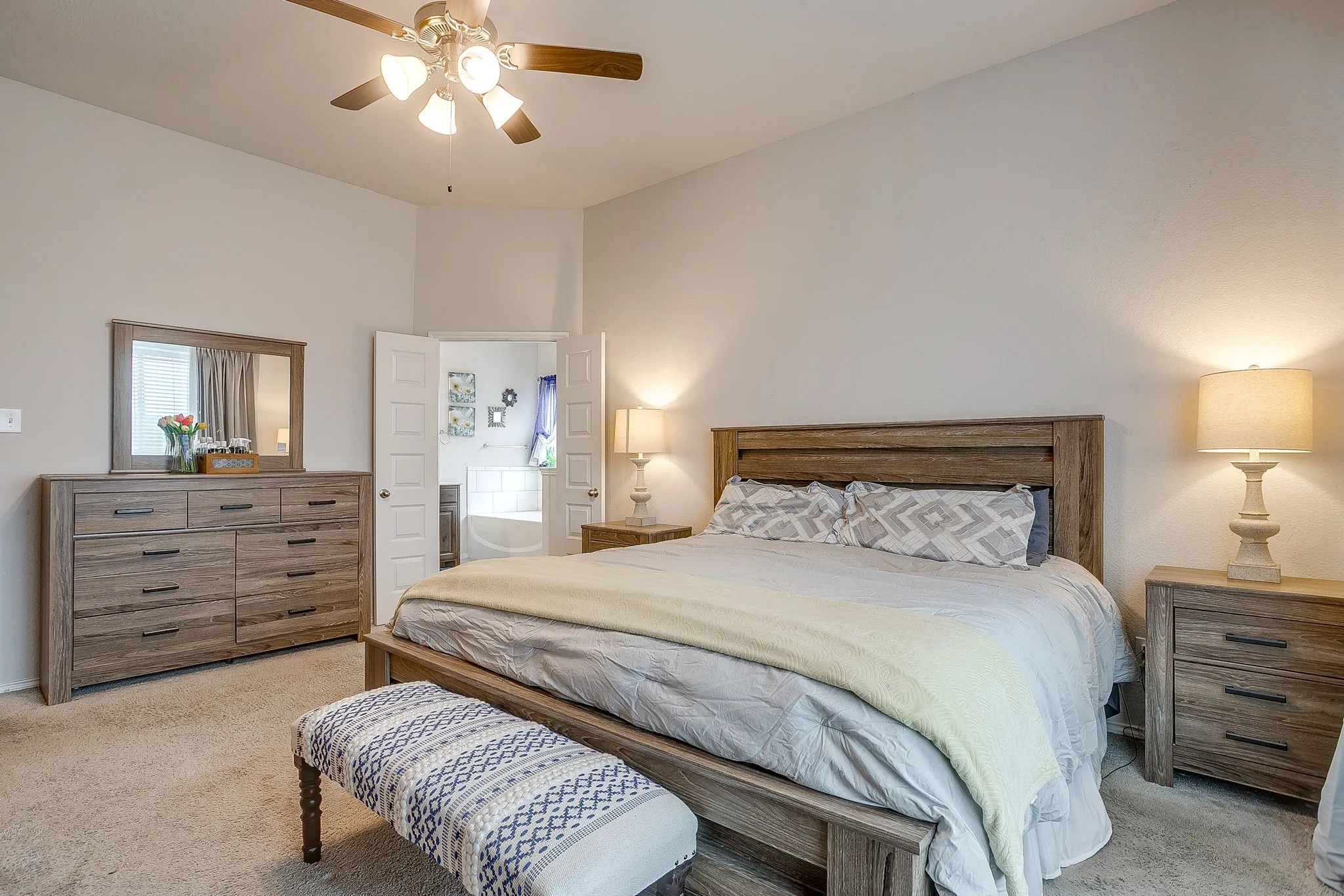 Tall ceilings and plenty of natural light plus ensuite bath.