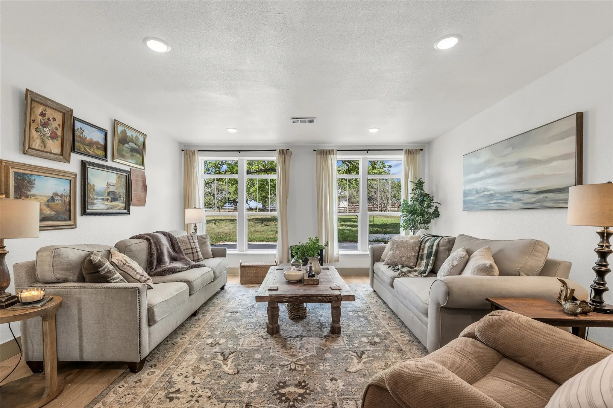 Single Family Residence For Sale in Mc Lennan County , 261 Windmill Lane, Waco, Texas 76705, 2 Bedroom, 1 Bathroom, 2 Garage spaces, 1,196 Sqft, built in 1990, mls#21223722, Real Estate Agent in Waco, Homes For Sale in Mc Lennan county, Homes For Sale in Waco, Realtor in Waco Texas, Real Estate Brokerage Independent Realty Texas, Luminita Cordes Realtor
