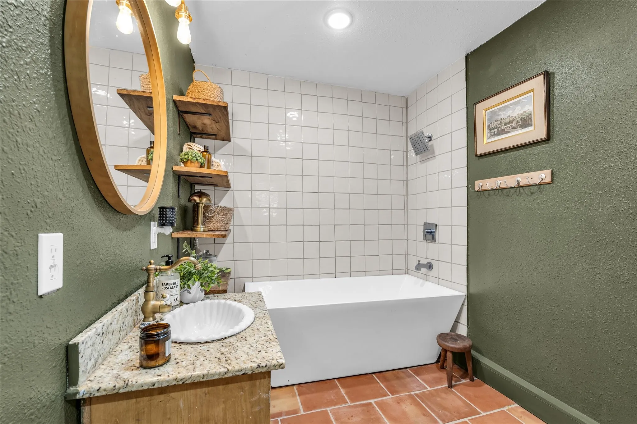 Single Family Residence For Sale in Mc Lennan County , 261 Windmill Lane, Waco, Texas 76705, 2 Bedroom, 1 Bathroom, 2 Garage spaces, 1,196 Sqft, built in 1990, mls#21223722, Real Estate Agent in Waco, Homes For Sale in Mc Lennan county, Homes For Sale in Waco, Realtor in Waco Texas, Real Estate Brokerage Independent Realty Texas, Luminita Cordes Realtor