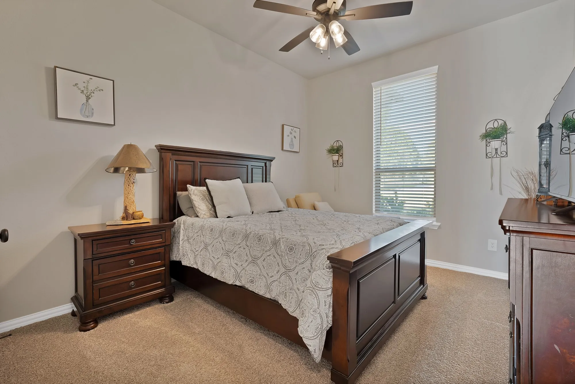 Single Family Residence For Sale in Parker County , 173 Stanley Lane, Poolville, Texas 76487, 3 Bedroom, 2 Bathroom, 2 Garage spaces, 2,271 Sqft, built in 2022, mls#21227450, Real Estate Agent in Poolville, Homes For Sale in Parker county, Homes For Sale in Poolville, Realtor in Poolville Texas, Real Estate Brokerage Independent Realty Texas, Luminita Cordes Realtor