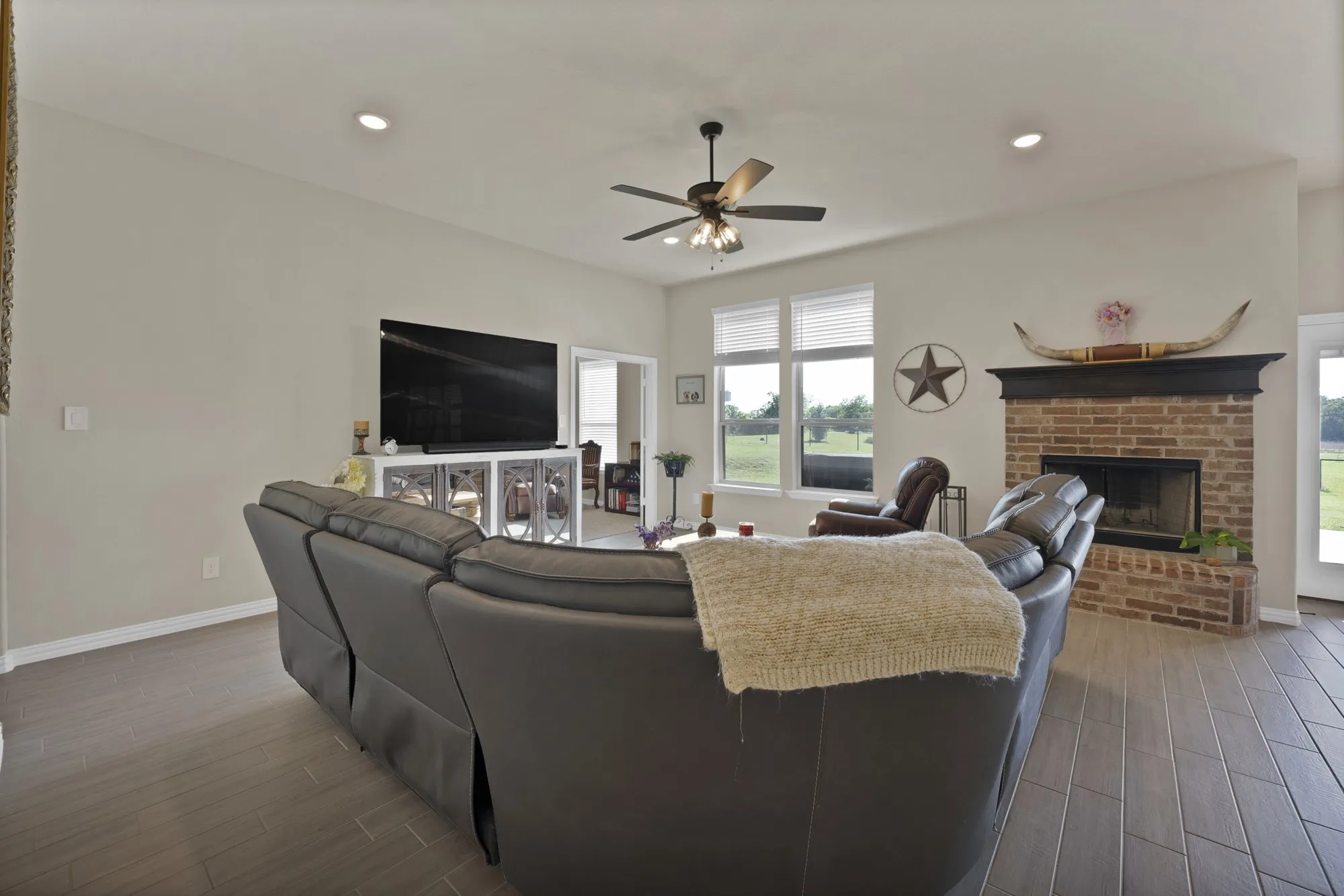 Single Family Residence For Sale in Parker County , 173 Stanley Lane, Poolville, Texas 76487, 3 Bedroom, 2 Bathroom, 2 Garage spaces, 2,271 Sqft, built in 2022, mls#21227450, Real Estate Agent in Poolville, Homes For Sale in Parker county, Homes For Sale in Poolville, Realtor in Poolville Texas, Real Estate Brokerage Independent Realty Texas, Luminita Cordes Realtor