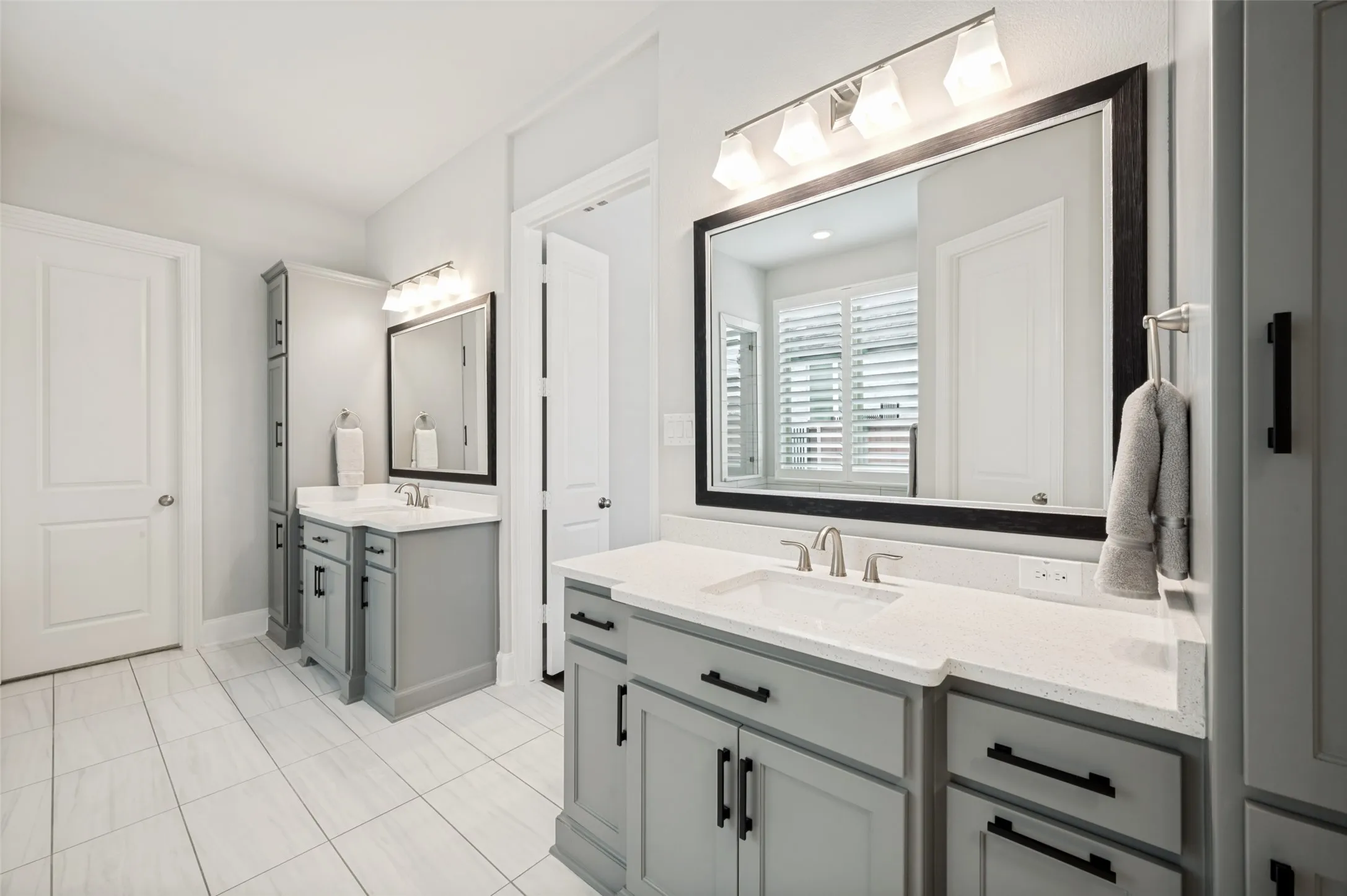 Single Family Residence For Sale in Collin County , 501 Morgan Lane, Prosper, Texas 75078, 4 Bedroom, 5 Bathroom, 3 Garage spaces, 4,003 Sqft, built in 2019, Preowned, Price $1,369,000, mls#21227034, Real Estate Agent in Prosper, Homes For Sale in Collin county, Homes For Sale in Prosper, Realtor in Prosper Texas, Real Estate Brokerage Independent Realty Texas, Luminita Cordes Realtor