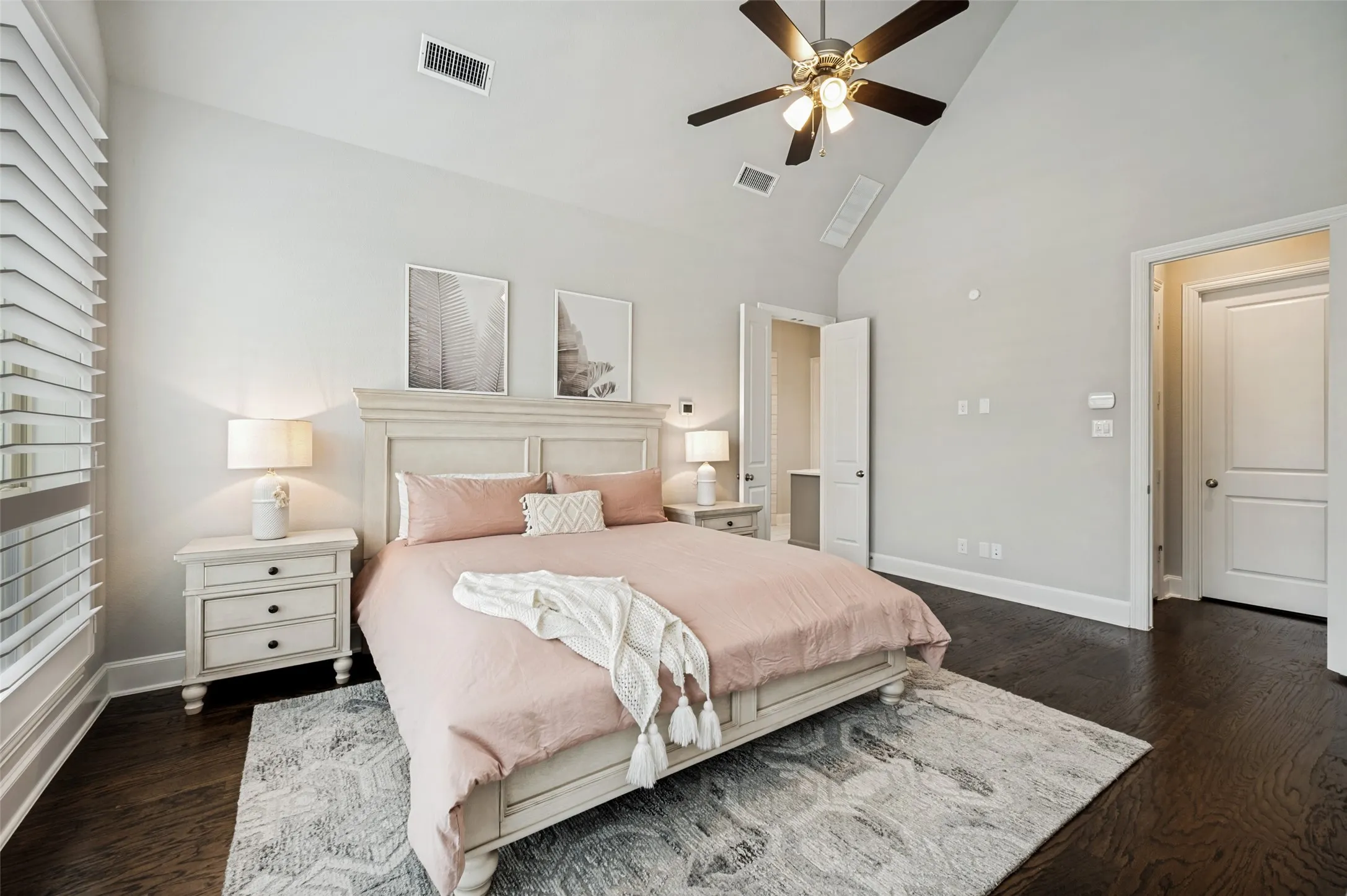Single Family Residence For Sale in Collin County , 501 Morgan Lane, Prosper, Texas 75078, 4 Bedroom, 5 Bathroom, 3 Garage spaces, 4,003 Sqft, built in 2019, Preowned, Price $1,369,000, mls#21227034, Real Estate Agent in Prosper, Homes For Sale in Collin county, Homes For Sale in Prosper, Realtor in Prosper Texas, Real Estate Brokerage Independent Realty Texas, Luminita Cordes Realtor