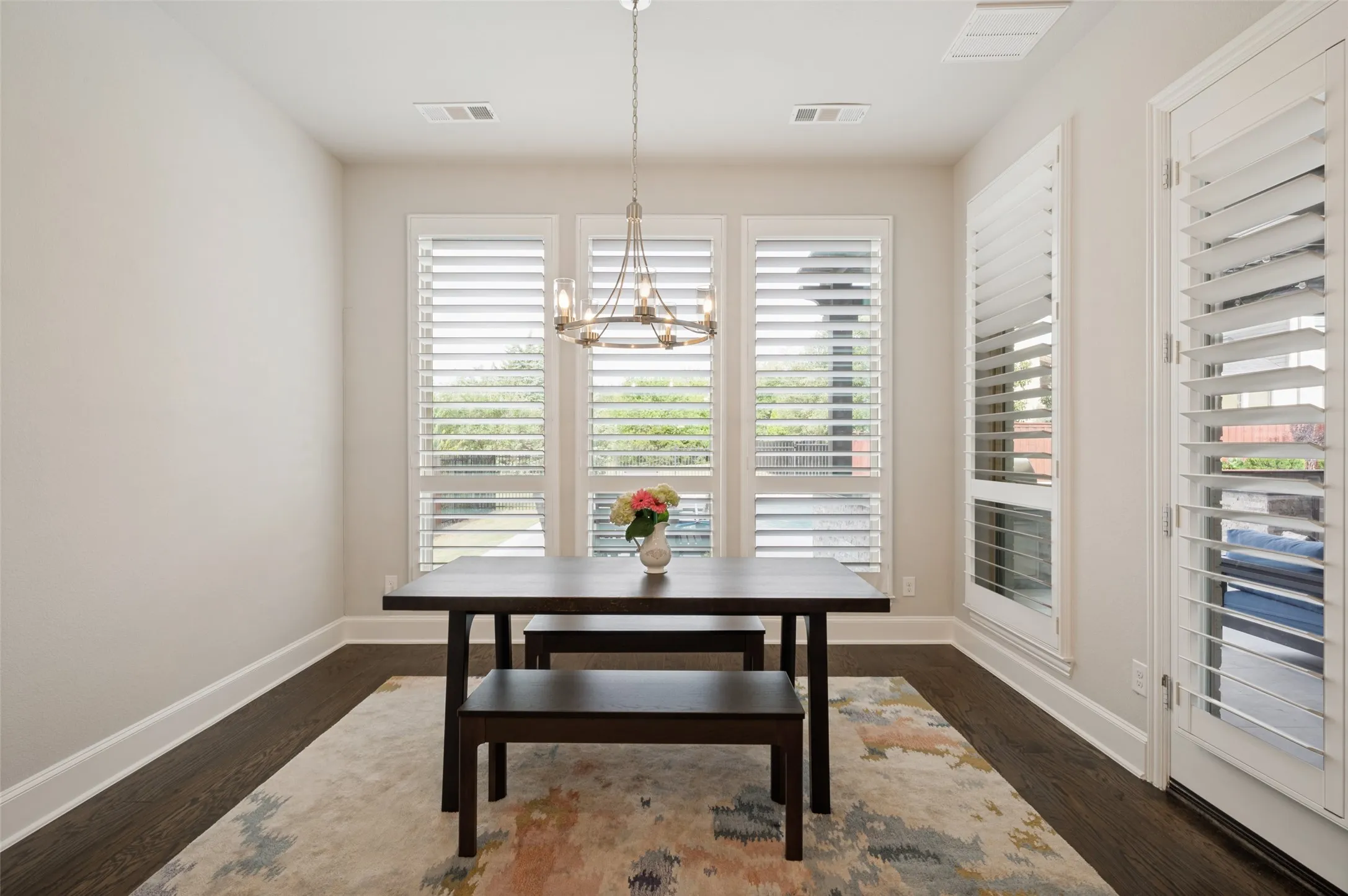 Single Family Residence For Sale in Collin County , 501 Morgan Lane, Prosper, Texas 75078, 4 Bedroom, 5 Bathroom, 3 Garage spaces, 4,003 Sqft, built in 2019, Preowned, Price $1,369,000, mls#21227034, Real Estate Agent in Prosper, Homes For Sale in Collin county, Homes For Sale in Prosper, Realtor in Prosper Texas, Real Estate Brokerage Independent Realty Texas, Luminita Cordes Realtor