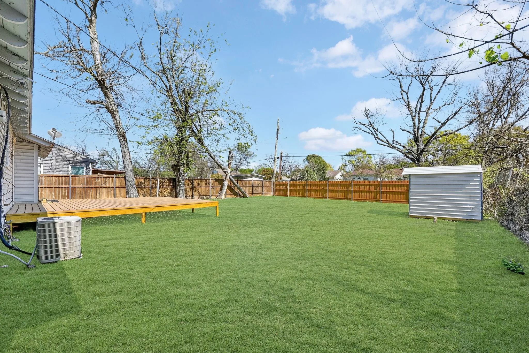 Single Family Residence For Rent in Dallas County , 10922 Castolon Drive, Dallas, Texas 75228, 3 Bedrooms, 1 Bathroom, Garage spaces, 1,275 Sqft, built in 1950, Preowned, Price $1,795, mls#21224671, Real Estate Agent in Dallas, Homes For Rent in Dallas county, Homes For Rent in Dallas, Realtor in Dallas Texas, Real Estate Brokerage Independent Realty Texas, Luminita Cordes Realtor