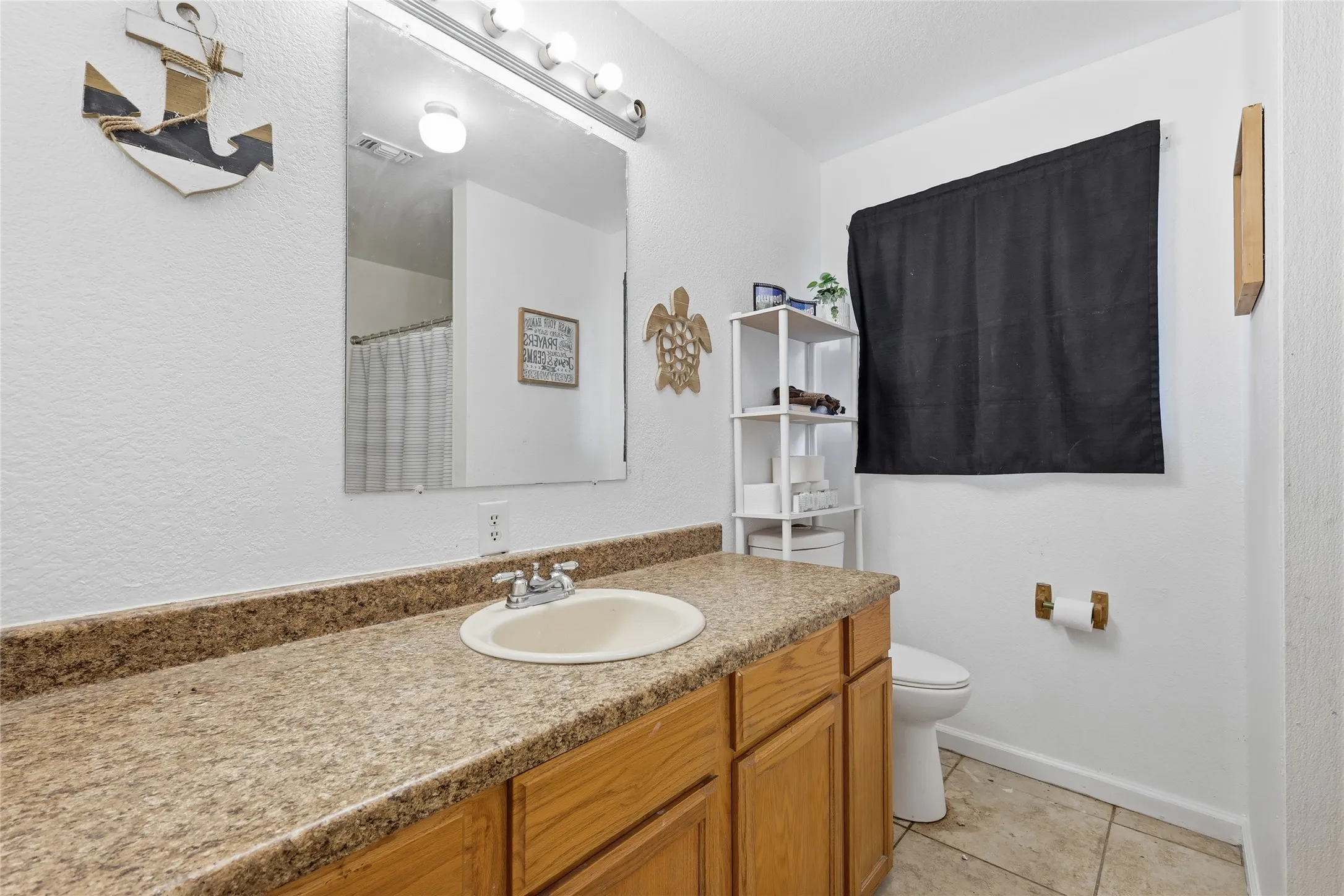 Single Family Residence For Sale in Wise County , 112 Willbanks Lane, Boyd, Texas 76023, 3 Bedrooms, 2 Bathrooms, Garage spaces, 1,630 Sqft, built in 2007, Price $450,000, mls#21225574, Real Estate Agent in Boyd, Homes For Sale in Wise county, Homes For Sale in Boyd, Realtor in Boyd Texas, Real Estate Brokerage Independent Realty Texas, Luminita Cordes Realtor