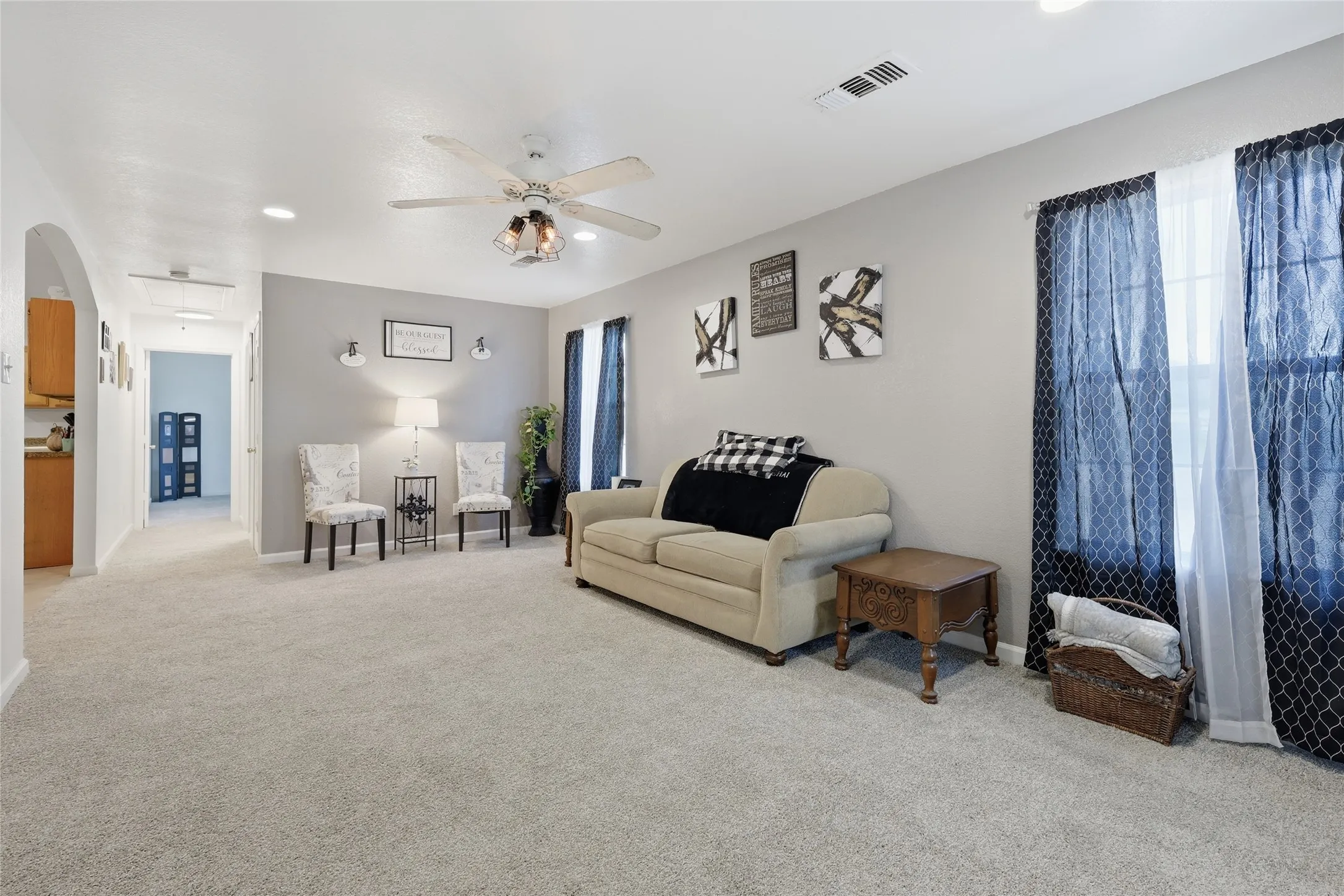 Single Family Residence For Sale in Wise County , 112 Willbanks Lane, Boyd, Texas 76023, 3 Bedrooms, 2 Bathrooms, Garage spaces, 1,630 Sqft, built in 2007, Price $450,000, mls#21225574, Real Estate Agent in Boyd, Homes For Sale in Wise county, Homes For Sale in Boyd, Realtor in Boyd Texas, Real Estate Brokerage Independent Realty Texas, Luminita Cordes Realtor