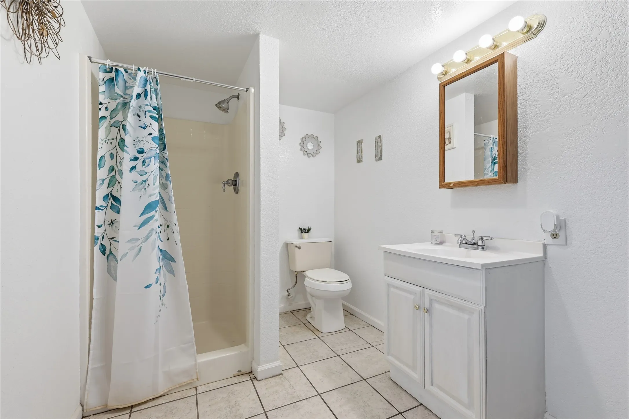 Single Family Residence For Sale in Wise County , 112 Willbanks Lane, Boyd, Texas 76023, 3 Bedrooms, 2 Bathrooms, Garage spaces, 1,630 Sqft, built in 2007, Price $450,000, mls#21225574, Real Estate Agent in Boyd, Homes For Sale in Wise county, Homes For Sale in Boyd, Realtor in Boyd Texas, Real Estate Brokerage Independent Realty Texas, Luminita Cordes Realtor