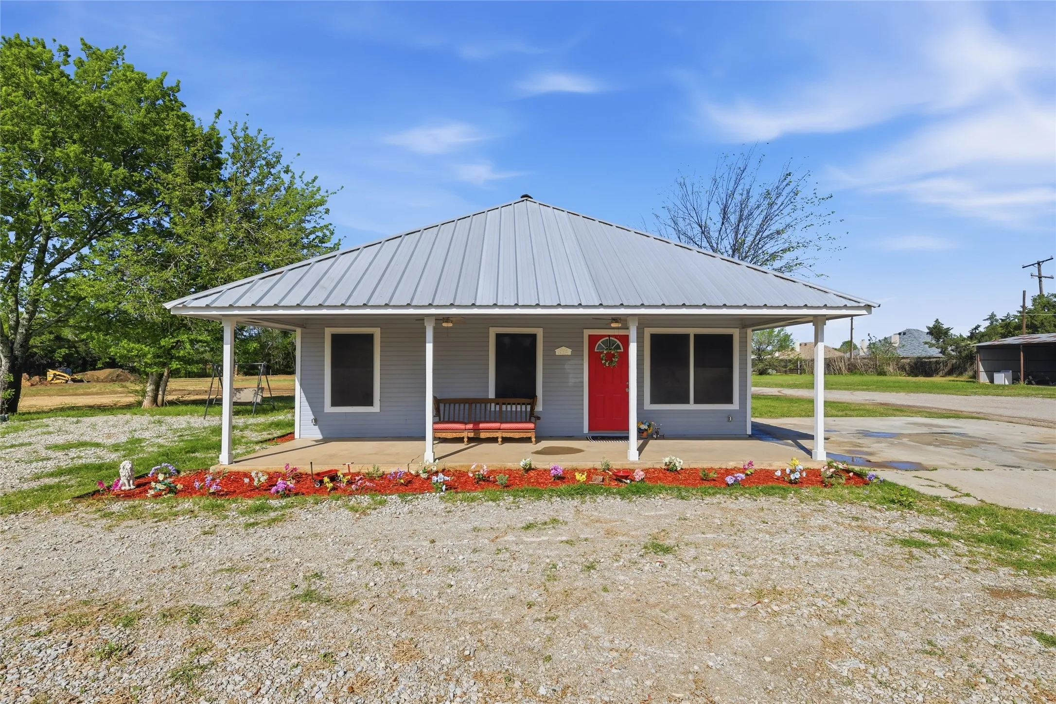 Single Family Residence For Sale in Wise County , 112 Willbanks Lane, Boyd, Texas 76023, 3 Bedrooms, 2 Bathrooms, Garage spaces, 1,630 Sqft, built in 2007, Price $450,000, mls#21225574, Real Estate Agent in Boyd, Homes For Sale in Wise county, Homes For Sale in Boyd, Realtor in Boyd Texas, Real Estate Brokerage Independent Realty Texas, Luminita Cordes Realtor