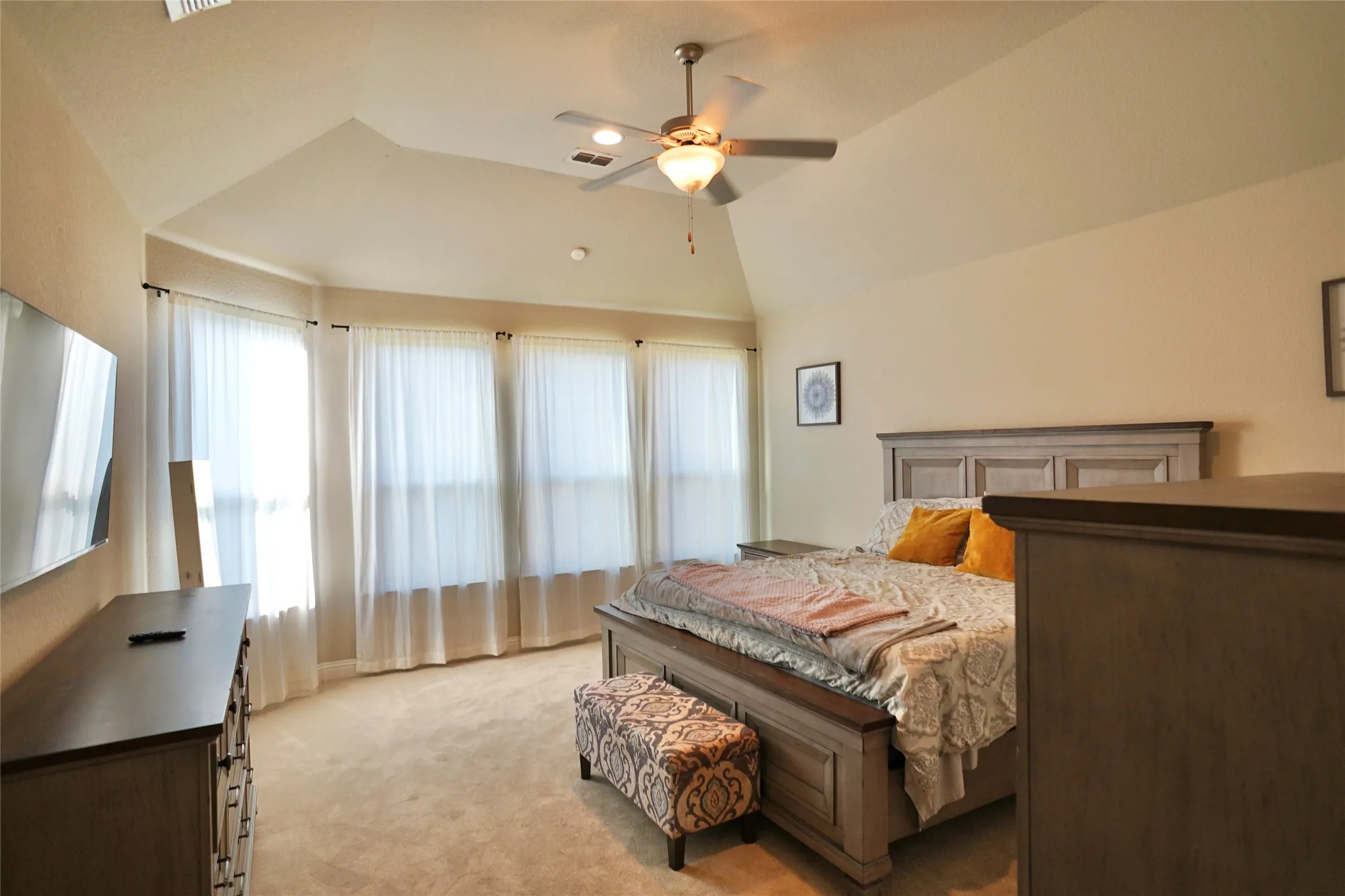 Single Family Residence For Sale in Denton County , 1013 Indian Grass Lane, Northlake, Texas 76226, 4 Bedrooms, 5 Bathrooms, 2 Garage spaces, 3,505 Sqft, built in 2016, Price $590,000, mls#21216929, Real Estate Agent in Northlake, Homes For Sale in Denton county, Homes For Sale in Northlake, Realtor in Northlake Texas, Real Estate Brokerage Independent Realty Texas, Luminita Cordes Realtor
