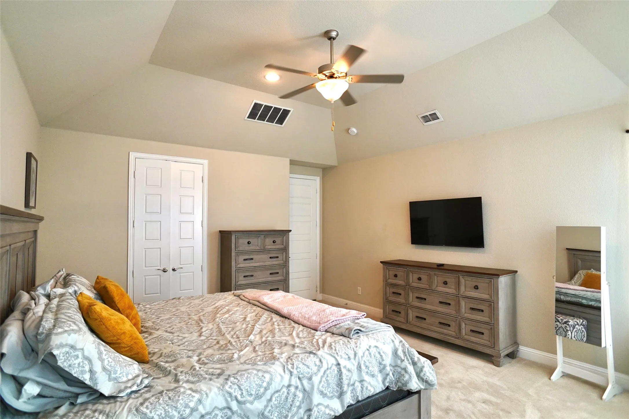 Single Family Residence For Sale in Denton County , 1013 Indian Grass Lane, Northlake, Texas 76226, 4 Bedrooms, 5 Bathrooms, 2 Garage spaces, 3,505 Sqft, built in 2016, Price $590,000, mls#21216929, Real Estate Agent in Northlake, Homes For Sale in Denton county, Homes For Sale in Northlake, Realtor in Northlake Texas, Real Estate Brokerage Independent Realty Texas, Luminita Cordes Realtor