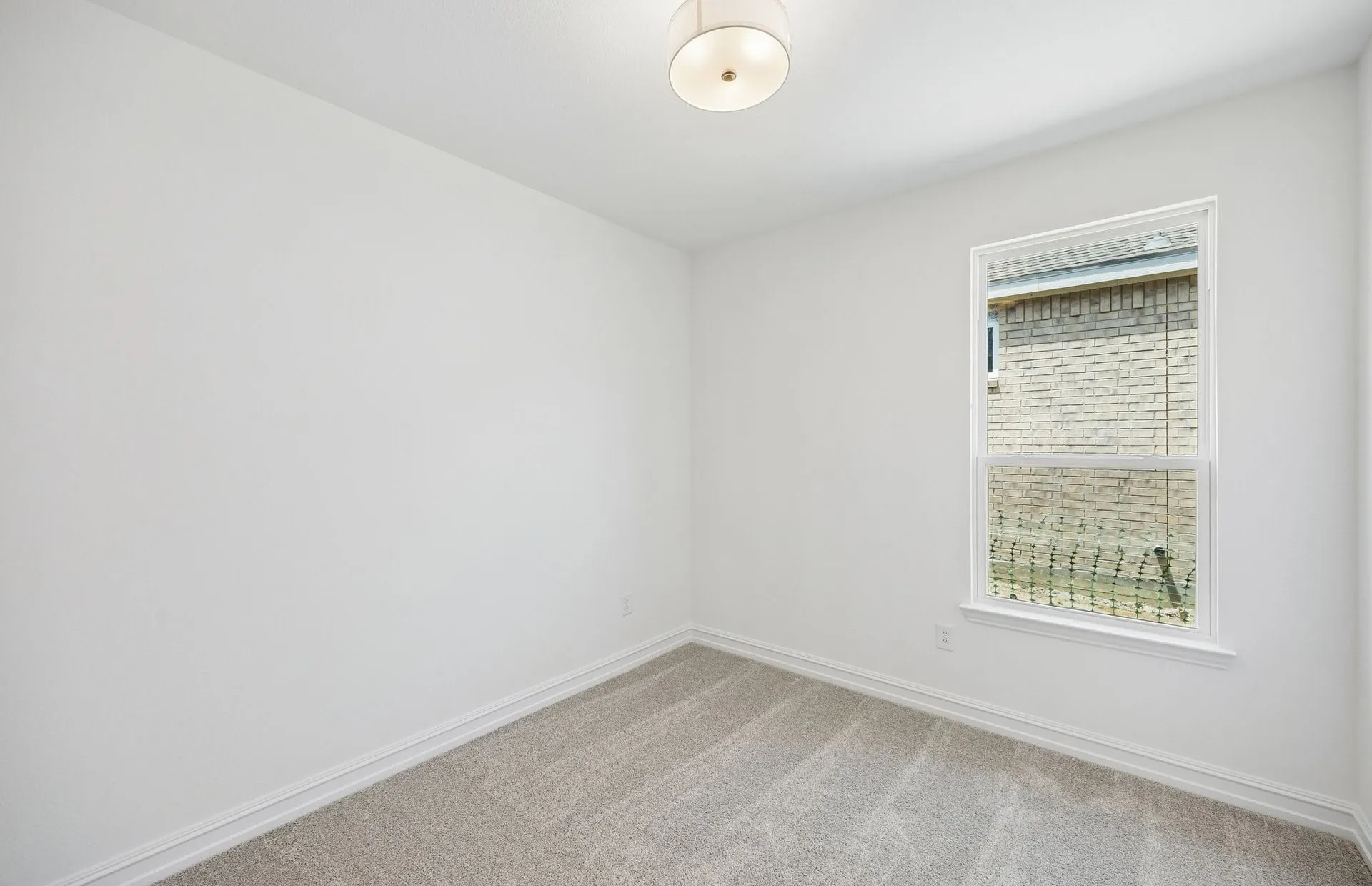 Secondary bedroom