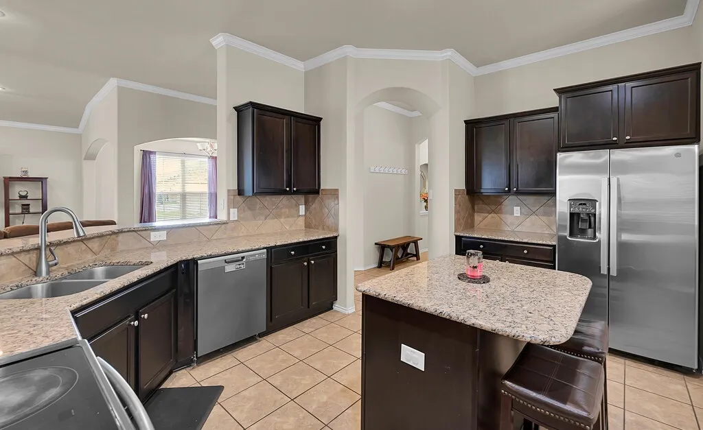 Single Family Residence For Sale in Mc Lennan County , 9801 Shallow Creek Drive, Waco, Texas 76708, 3 Bedroom, 3 Bathroom, 2 Garage spaces, 2,238 Sqft, built in 2013, Preowned, mls#21227295, Real Estate Agent in Waco, Homes For Sale in Mc Lennan county, Homes For Sale in Waco, Realtor in Waco Texas, Real Estate Brokerage Independent Realty Texas, Luminita Cordes Realtor