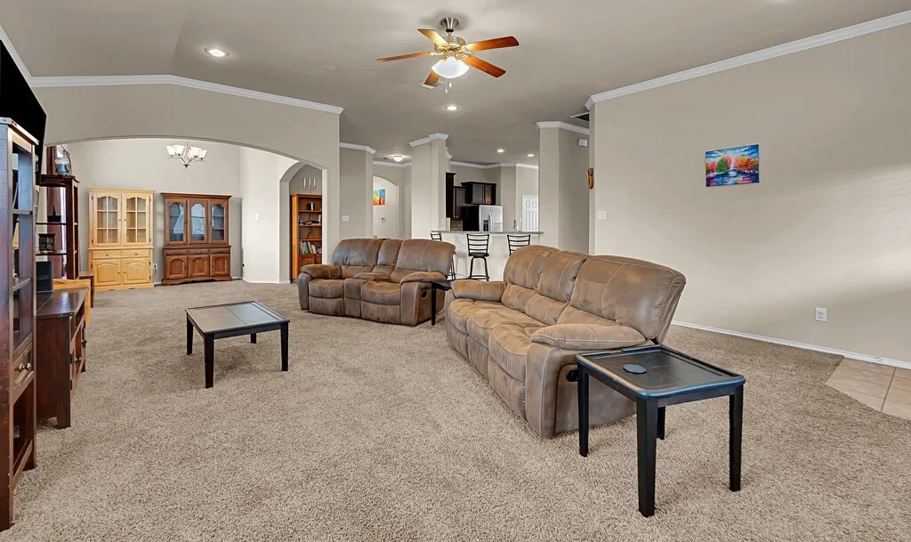 Single Family Residence For Sale in Mc Lennan County , 9801 Shallow Creek Drive, Waco, Texas 76708, 3 Bedroom, 3 Bathroom, 2 Garage spaces, 2,238 Sqft, built in 2013, Preowned, mls#21227295, Real Estate Agent in Waco, Homes For Sale in Mc Lennan county, Homes For Sale in Waco, Realtor in Waco Texas, Real Estate Brokerage Independent Realty Texas, Luminita Cordes Realtor