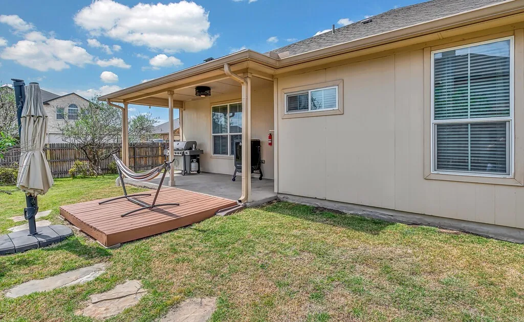 Single Family Residence For Sale in Mc Lennan County , 9801 Shallow Creek Drive, Waco, Texas 76708, 3 Bedroom, 3 Bathroom, 2 Garage spaces, 2,238 Sqft, built in 2013, Preowned, mls#21227295, Real Estate Agent in Waco, Homes For Sale in Mc Lennan county, Homes For Sale in Waco, Realtor in Waco Texas, Real Estate Brokerage Independent Realty Texas, Luminita Cordes Realtor