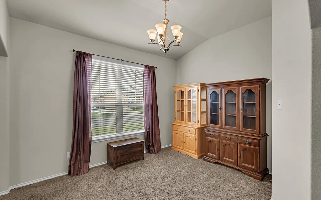 Single Family Residence For Sale in Mc Lennan County , 9801 Shallow Creek Drive, Waco, Texas 76708, 3 Bedroom, 3 Bathroom, 2 Garage spaces, 2,238 Sqft, built in 2013, Preowned, mls#21227295, Real Estate Agent in Waco, Homes For Sale in Mc Lennan county, Homes For Sale in Waco, Realtor in Waco Texas, Real Estate Brokerage Independent Realty Texas, Luminita Cordes Realtor