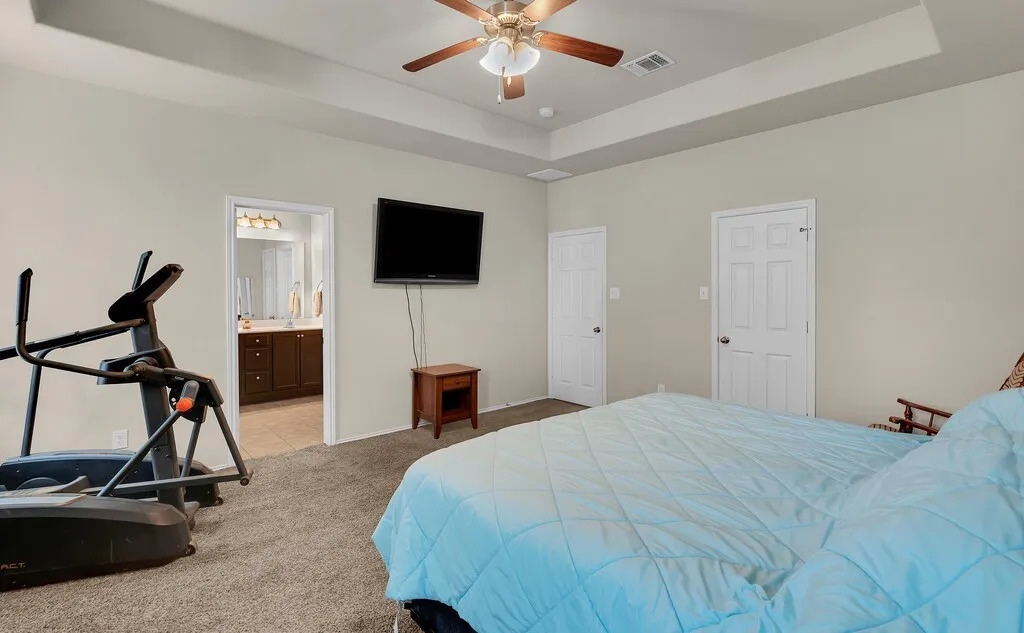 Single Family Residence For Sale in Mc Lennan County , 9801 Shallow Creek Drive, Waco, Texas 76708, 3 Bedroom, 3 Bathroom, 2 Garage spaces, 2,238 Sqft, built in 2013, Preowned, mls#21227295, Real Estate Agent in Waco, Homes For Sale in Mc Lennan county, Homes For Sale in Waco, Realtor in Waco Texas, Real Estate Brokerage Independent Realty Texas, Luminita Cordes Realtor