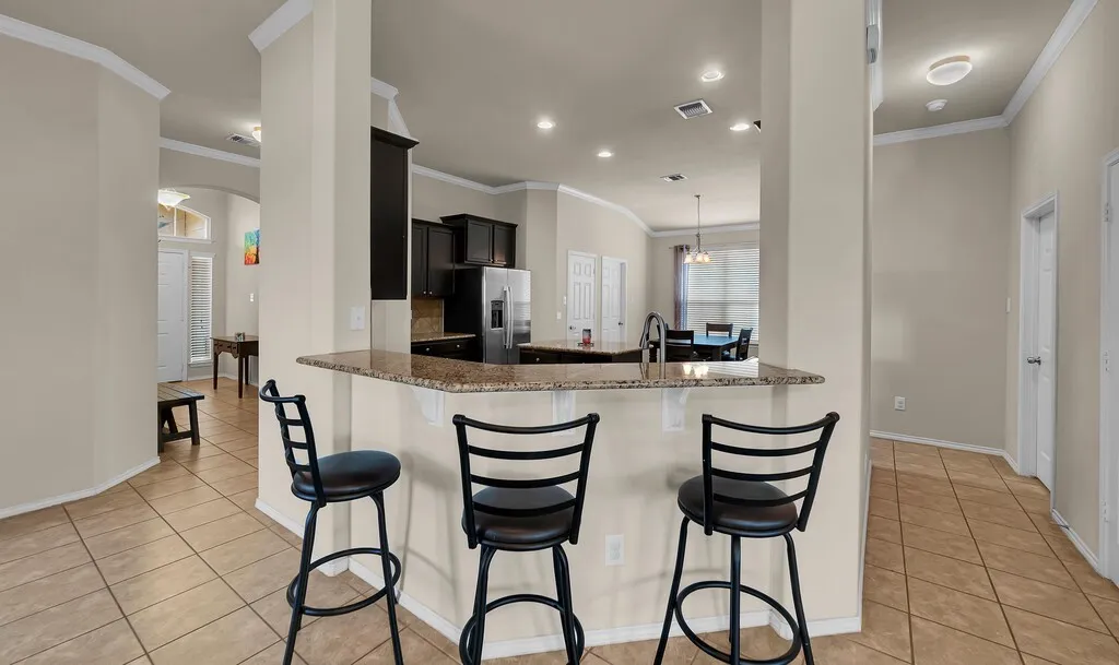 Single Family Residence For Sale in Mc Lennan County , 9801 Shallow Creek Drive, Waco, Texas 76708, 3 Bedroom, 3 Bathroom, 2 Garage spaces, 2,238 Sqft, built in 2013, Preowned, mls#21227295, Real Estate Agent in Waco, Homes For Sale in Mc Lennan county, Homes For Sale in Waco, Realtor in Waco Texas, Real Estate Brokerage Independent Realty Texas, Luminita Cordes Realtor