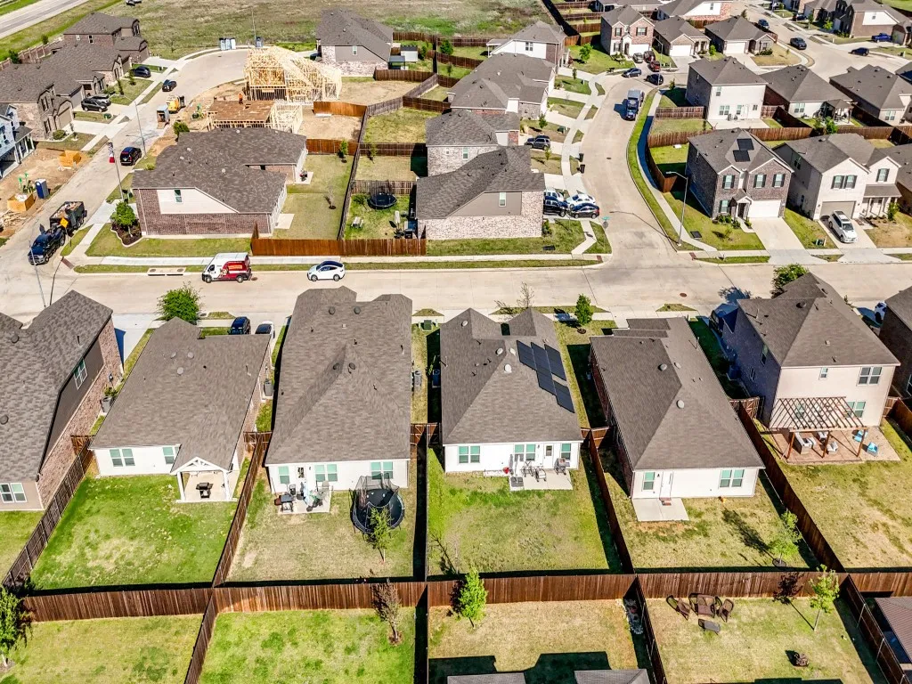 Single Family Residence For Sale in Denton County , 16033 Pemberly Way, Haslet, Texas 76052, 3 Bedroom, 2 Bathroom, 2 Garage spaces, 1,624 Sqft, built in 2021, Preowned, mls#21226956, Real Estate Agent in Haslet, Homes For Sale in Denton county, Homes For Sale in Haslet, Realtor in Haslet Texas, Real Estate Brokerage Independent Realty Texas, Luminita Cordes Realtor