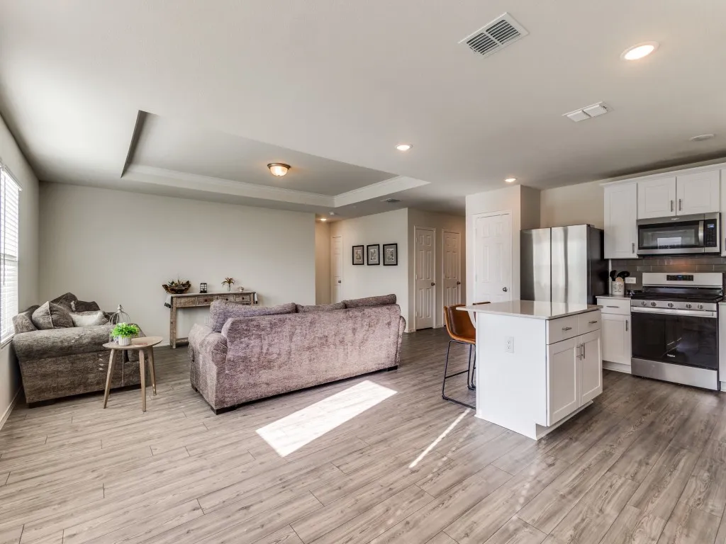 Single Family Residence For Sale in Denton County , 16033 Pemberly Way, Haslet, Texas 76052, 3 Bedroom, 2 Bathroom, 2 Garage spaces, 1,624 Sqft, built in 2021, Preowned, mls#21226956, Real Estate Agent in Haslet, Homes For Sale in Denton county, Homes For Sale in Haslet, Realtor in Haslet Texas, Real Estate Brokerage Independent Realty Texas, Luminita Cordes Realtor