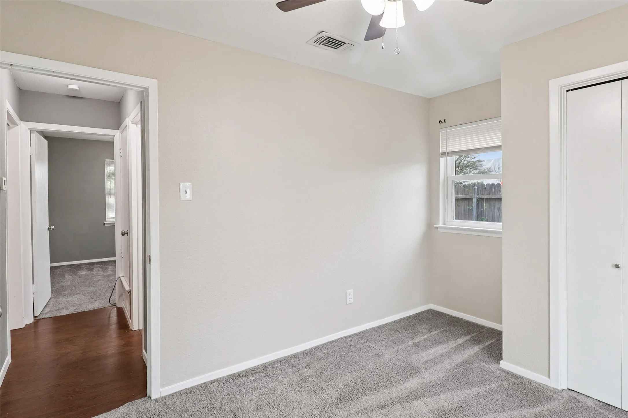 Single Family Residence For Sale in Denton County , 1126 Cordell Street, Denton, Texas 76201, 3 Bedrooms, 2 Bathrooms, 2 Garage spaces, 1,587 Sqft, built in 1977, Price $289,900, mls#21226817, Real Estate Agent in Denton, Homes For Sale in Denton county, Homes For Sale in Denton, Realtor in Denton Texas, Real Estate Brokerage Independent Realty Texas, Luminita Cordes Realtor