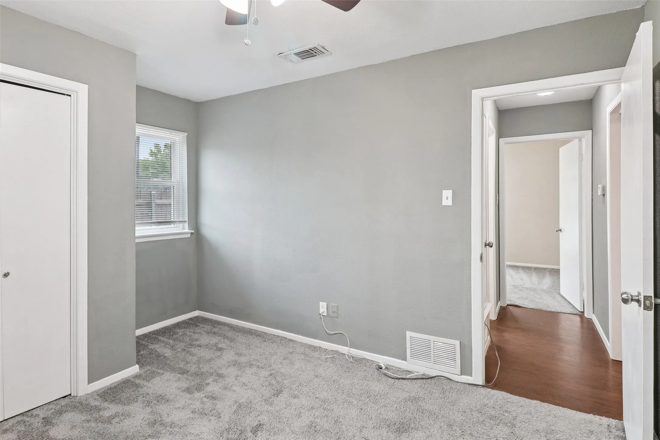 Single Family Residence For Sale in Denton County , 1126 Cordell Street, Denton, Texas 76201, 3 Bedrooms, 2 Bathrooms, 2 Garage spaces, 1,587 Sqft, built in 1977, Price $289,900, mls#21226817, Real Estate Agent in Denton, Homes For Sale in Denton county, Homes For Sale in Denton, Realtor in Denton Texas, Real Estate Brokerage Independent Realty Texas, Luminita Cordes Realtor