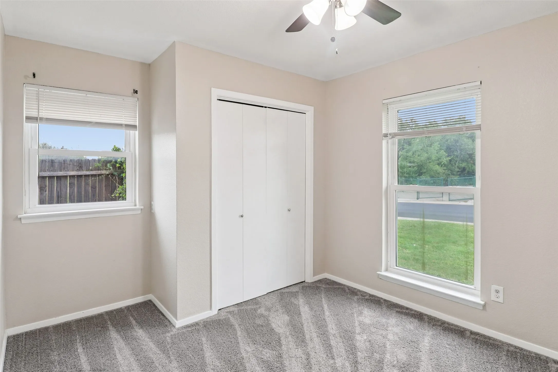 Single Family Residence For Sale in Denton County , 1126 Cordell Street, Denton, Texas 76201, 3 Bedrooms, 2 Bathrooms, 2 Garage spaces, 1,587 Sqft, built in 1977, Price $289,900, mls#21226817, Real Estate Agent in Denton, Homes For Sale in Denton county, Homes For Sale in Denton, Realtor in Denton Texas, Real Estate Brokerage Independent Realty Texas, Luminita Cordes Realtor