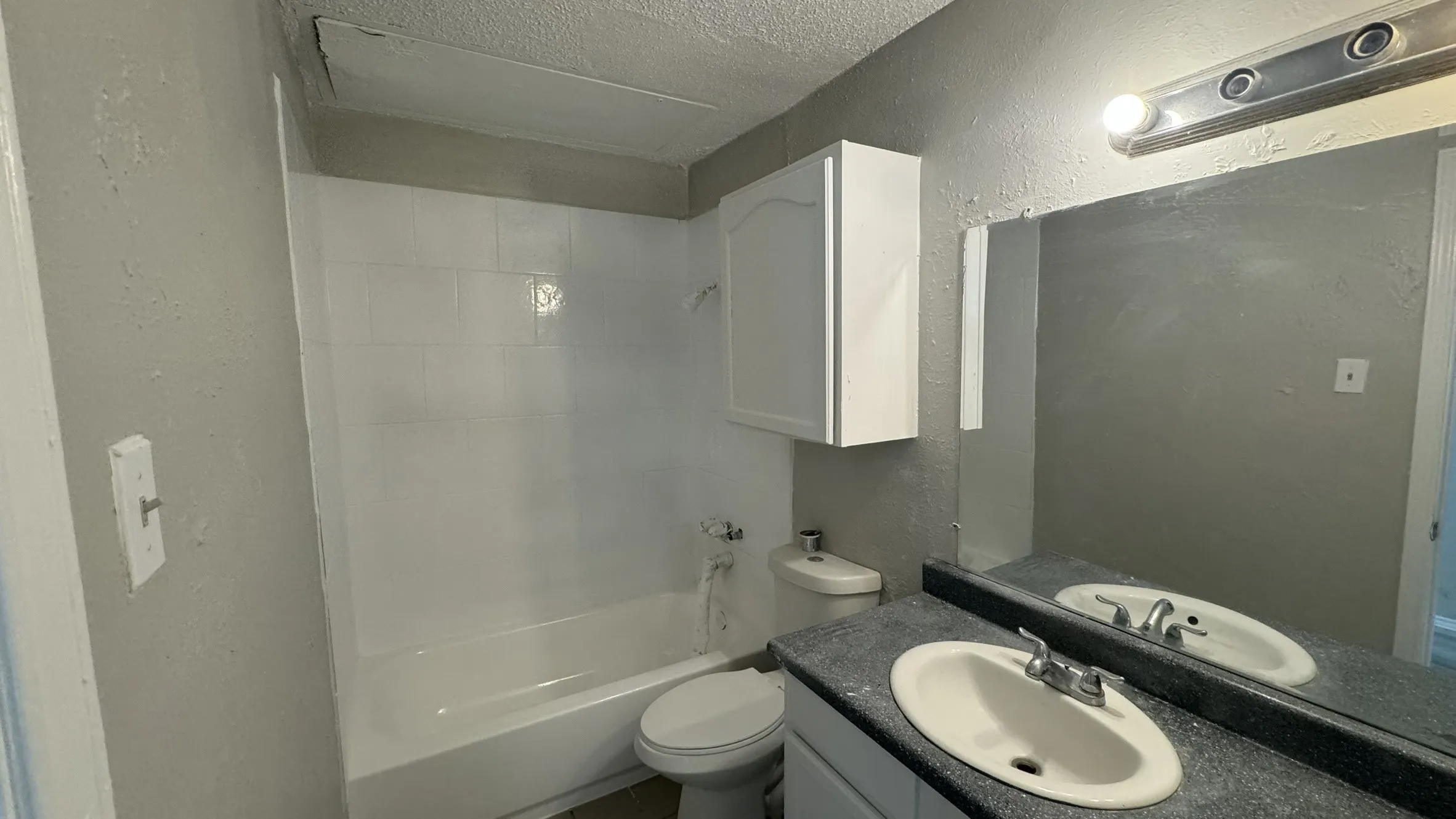 Apartment For Sale in Dallas County , 3209 Norwalk Avenue, Dallas, Texas 75220, 8 Bedroom, 8 Bathroom, Garage spaces, 0 Sqft, built in 1982, Preowned, mls#21227705, Real Estate Agent in Dallas, Homes For Sale in Dallas county, Homes For Sale in Dallas, Realtor in Dallas Texas, Real Estate Brokerage Independent Realty Texas, Luminita Cordes Realtor