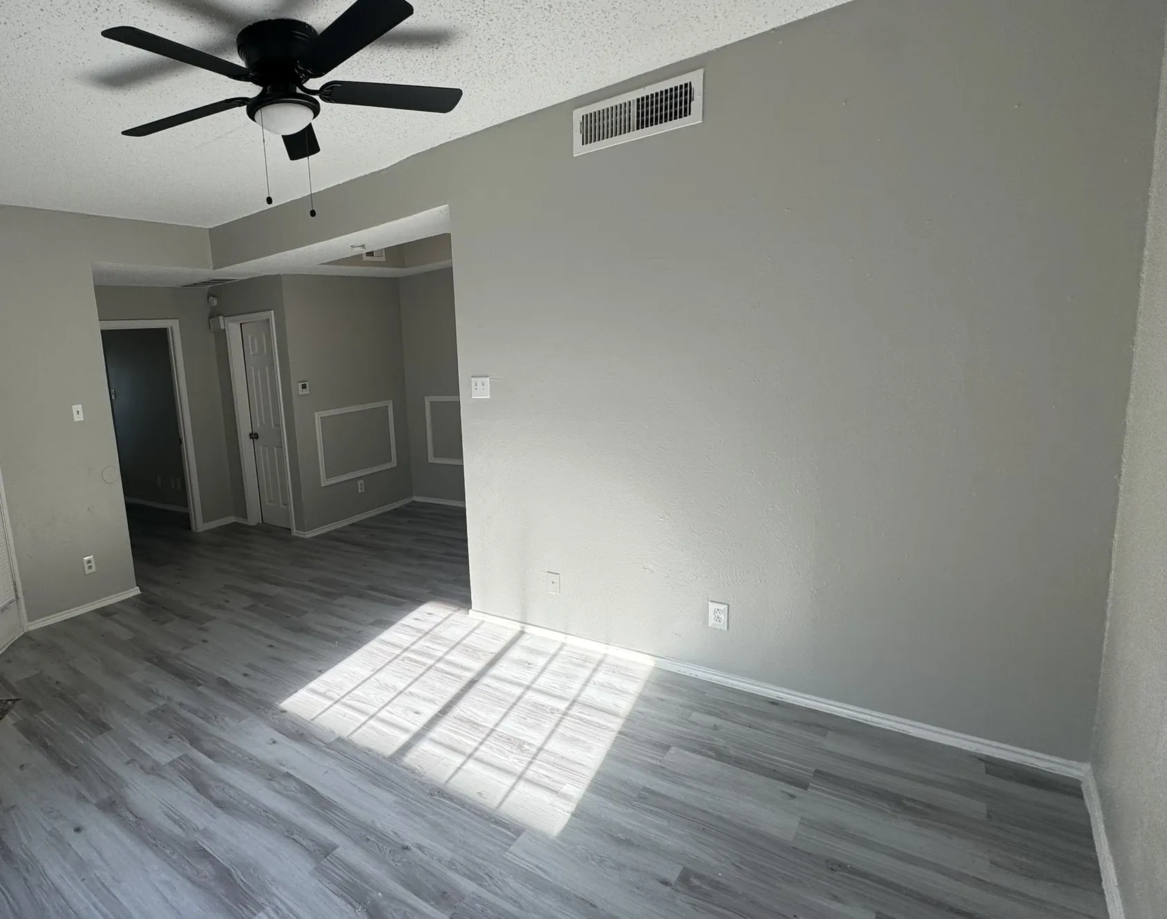 Apartment For Sale in Dallas County , 3209 Norwalk Avenue, Dallas, Texas 75220, 8 Bedroom, 8 Bathroom, Garage spaces, 0 Sqft, built in 1982, Preowned, mls#21227705, Real Estate Agent in Dallas, Homes For Sale in Dallas county, Homes For Sale in Dallas, Realtor in Dallas Texas, Real Estate Brokerage Independent Realty Texas, Luminita Cordes Realtor