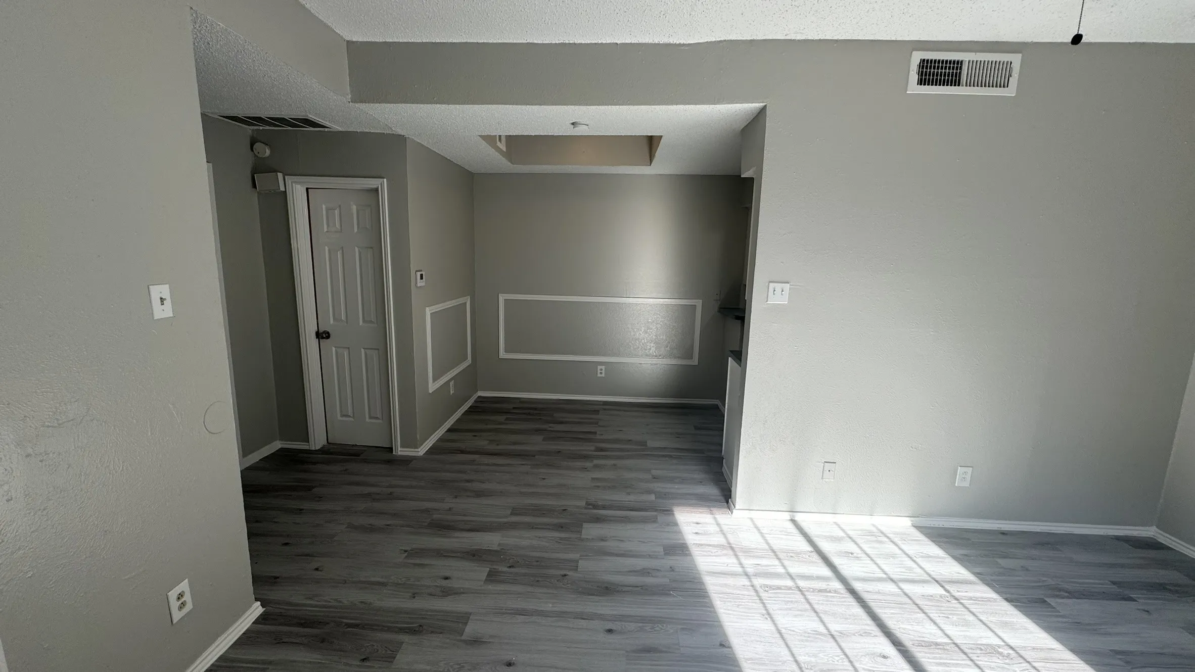 Apartment For Sale in Dallas County , 3209 Norwalk Avenue, Dallas, Texas 75220, 8 Bedroom, 8 Bathroom, Garage spaces, 0 Sqft, built in 1982, Preowned, mls#21227705, Real Estate Agent in Dallas, Homes For Sale in Dallas county, Homes For Sale in Dallas, Realtor in Dallas Texas, Real Estate Brokerage Independent Realty Texas, Luminita Cordes Realtor