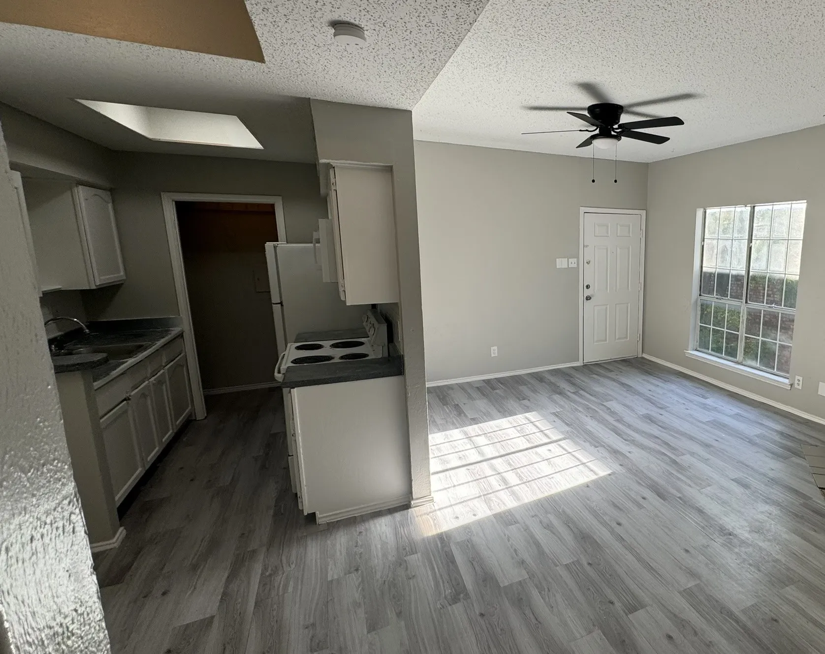 Apartment For Sale in Dallas County , 3209 Norwalk Avenue, Dallas, Texas 75220, 8 Bedroom, 8 Bathroom, Garage spaces, 0 Sqft, built in 1982, Preowned, mls#21227705, Real Estate Agent in Dallas, Homes For Sale in Dallas county, Homes For Sale in Dallas, Realtor in Dallas Texas, Real Estate Brokerage Independent Realty Texas, Luminita Cordes Realtor